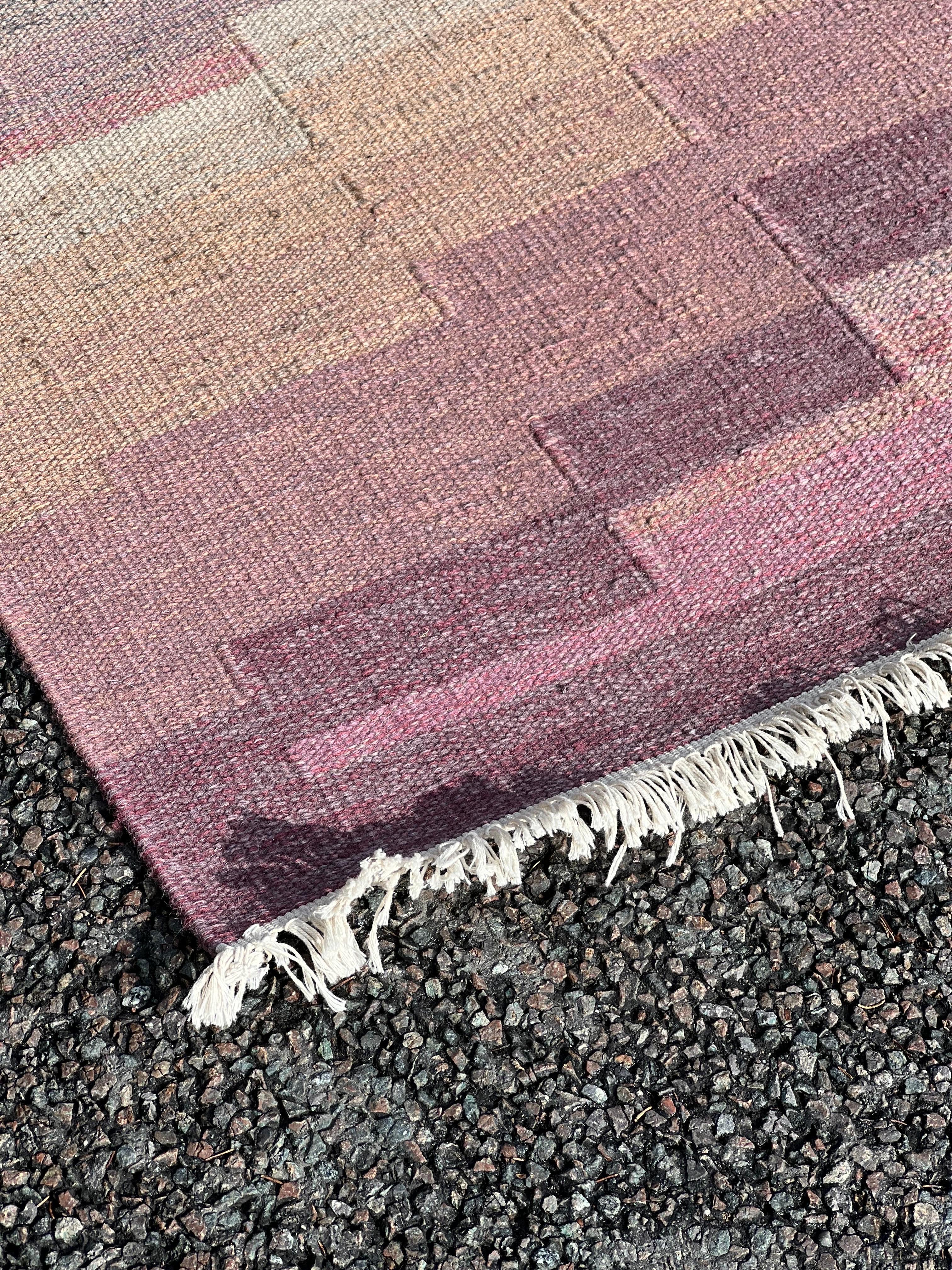 Fait main Tapis suédois rose et gris, Handcraft, années 1950 en vente