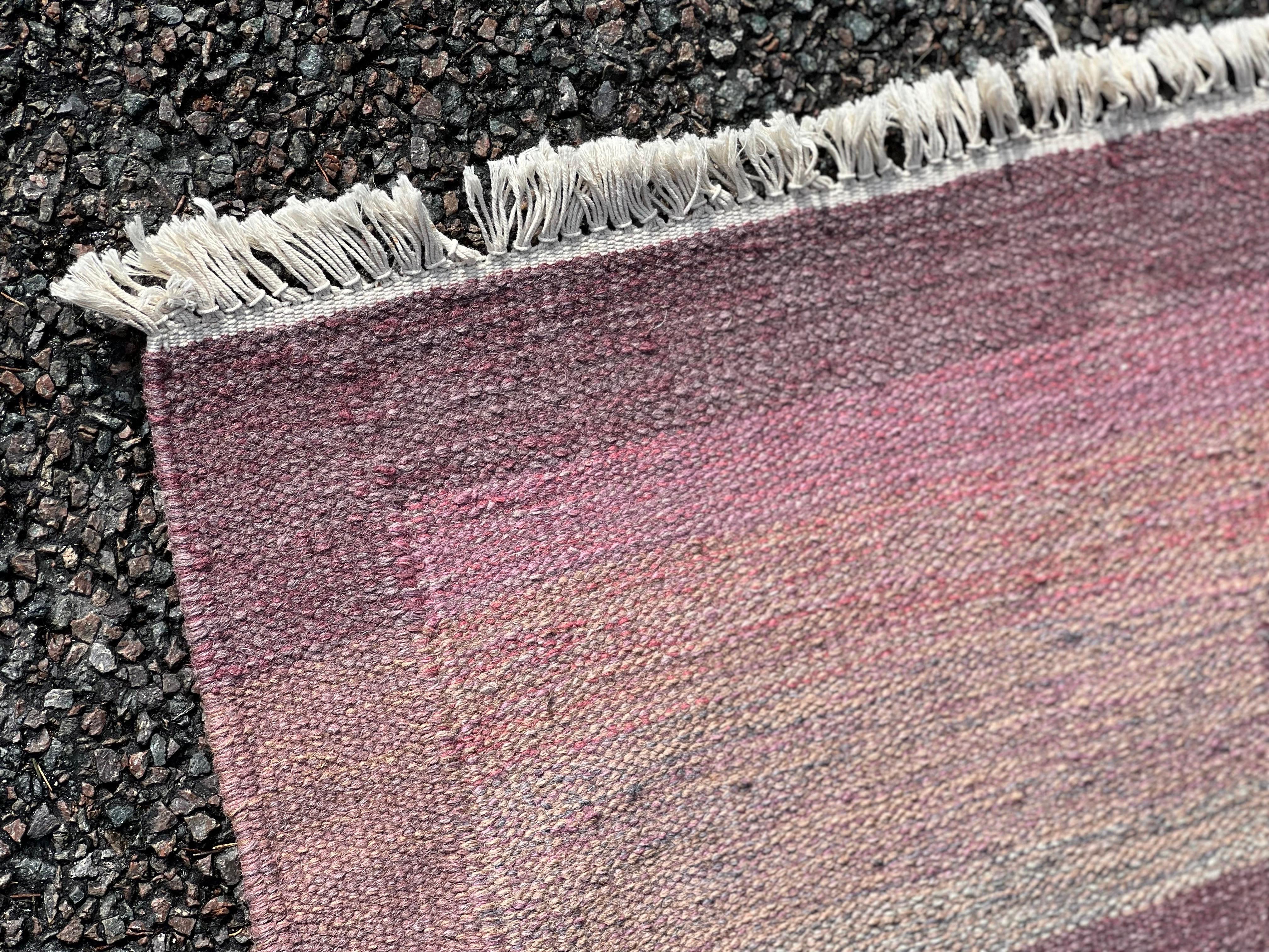 Mid-20th Century Swedish Pink and Grey Rug, Handcrafted, 1950s For Sale