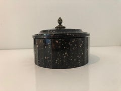 Boîte à beurre suédoise en porphyre, début du 19ème siècle