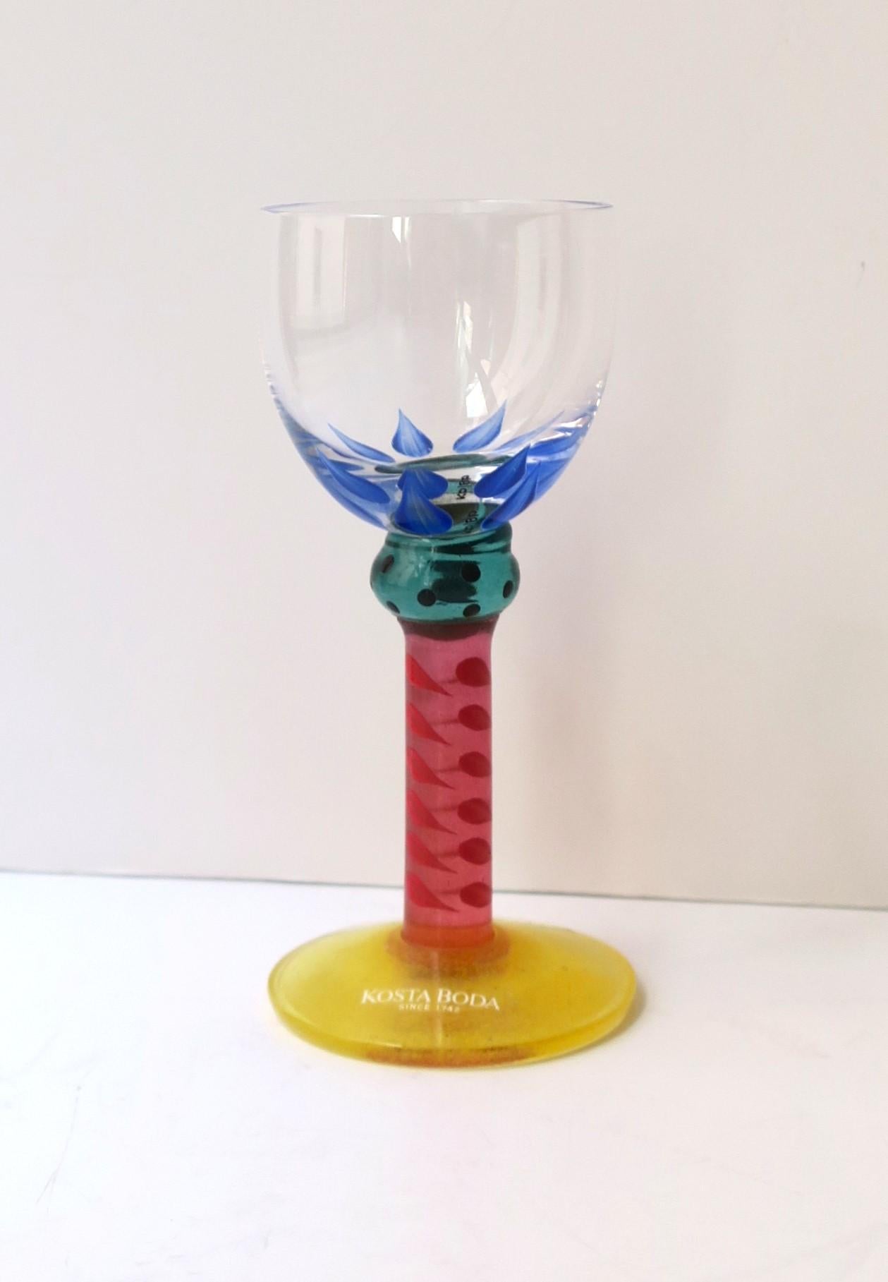 Aperitivo postmoderno sueco de vidrio Kosta Boda, años 90 finales del siglo XX en venta