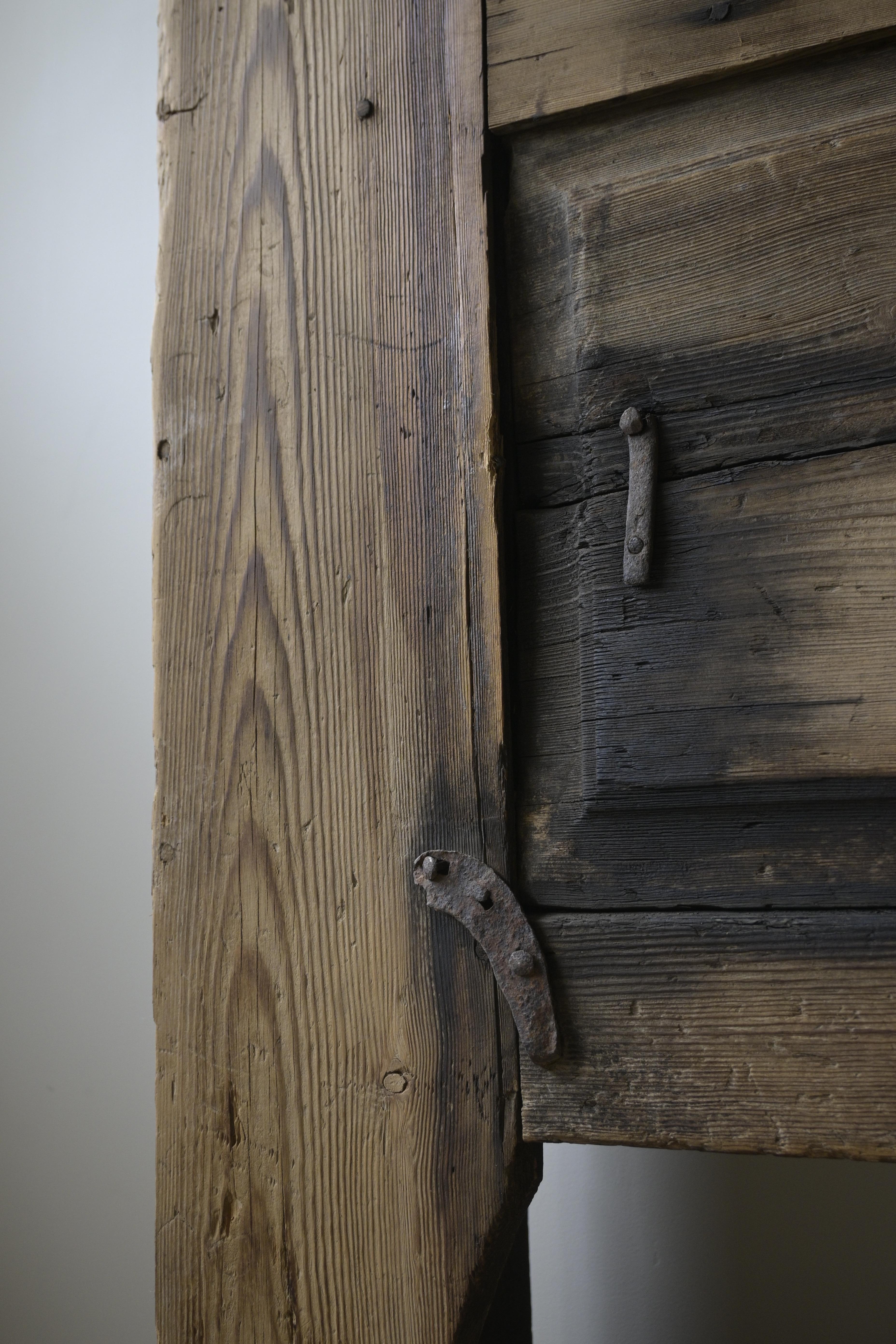 Swedish Primitive Cabinet from Dalarna, ca 1790–1830 In Good Condition For Sale In Farsta, SE