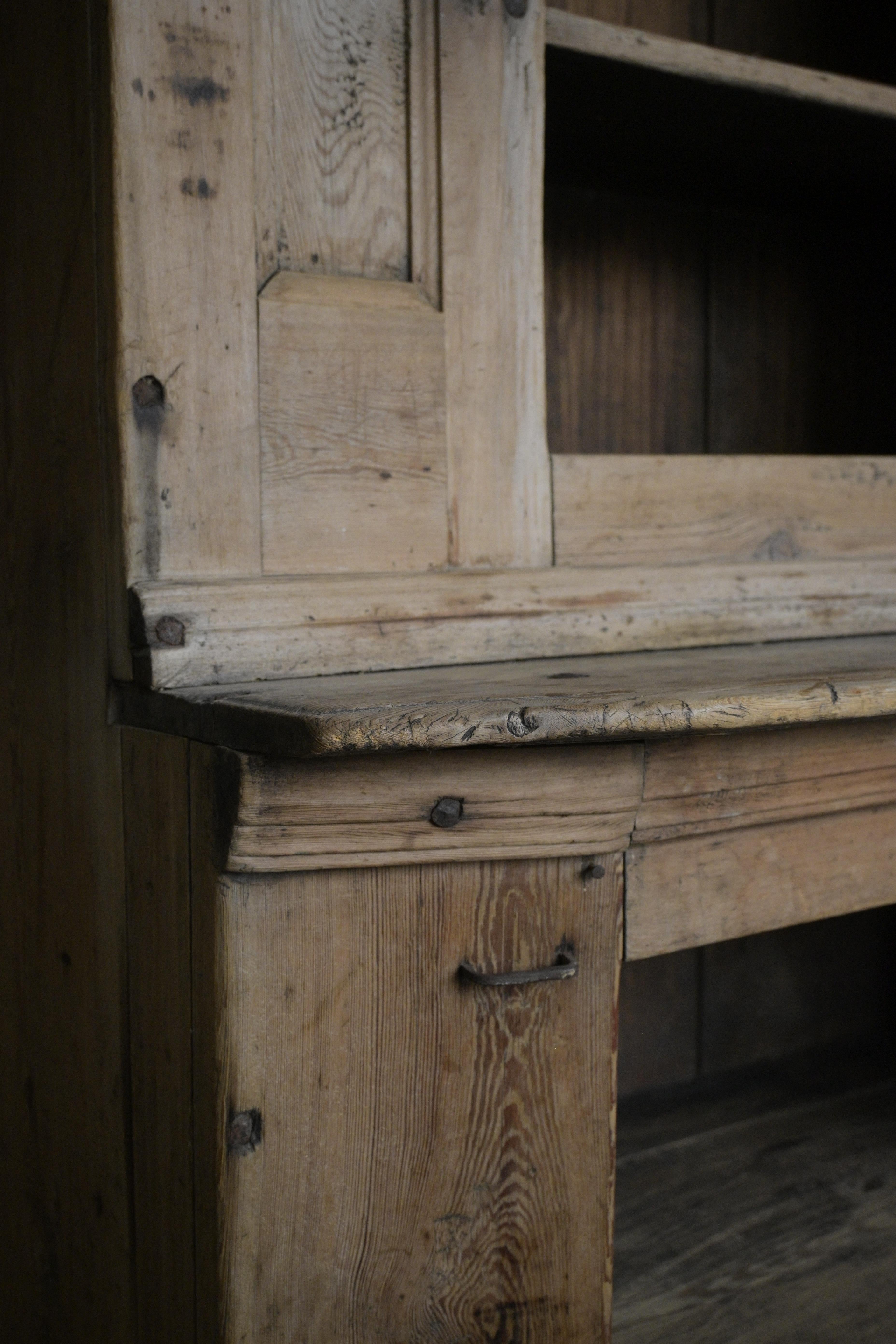 Pine Swedish primitive Cabinet from the early 18th Century For Sale