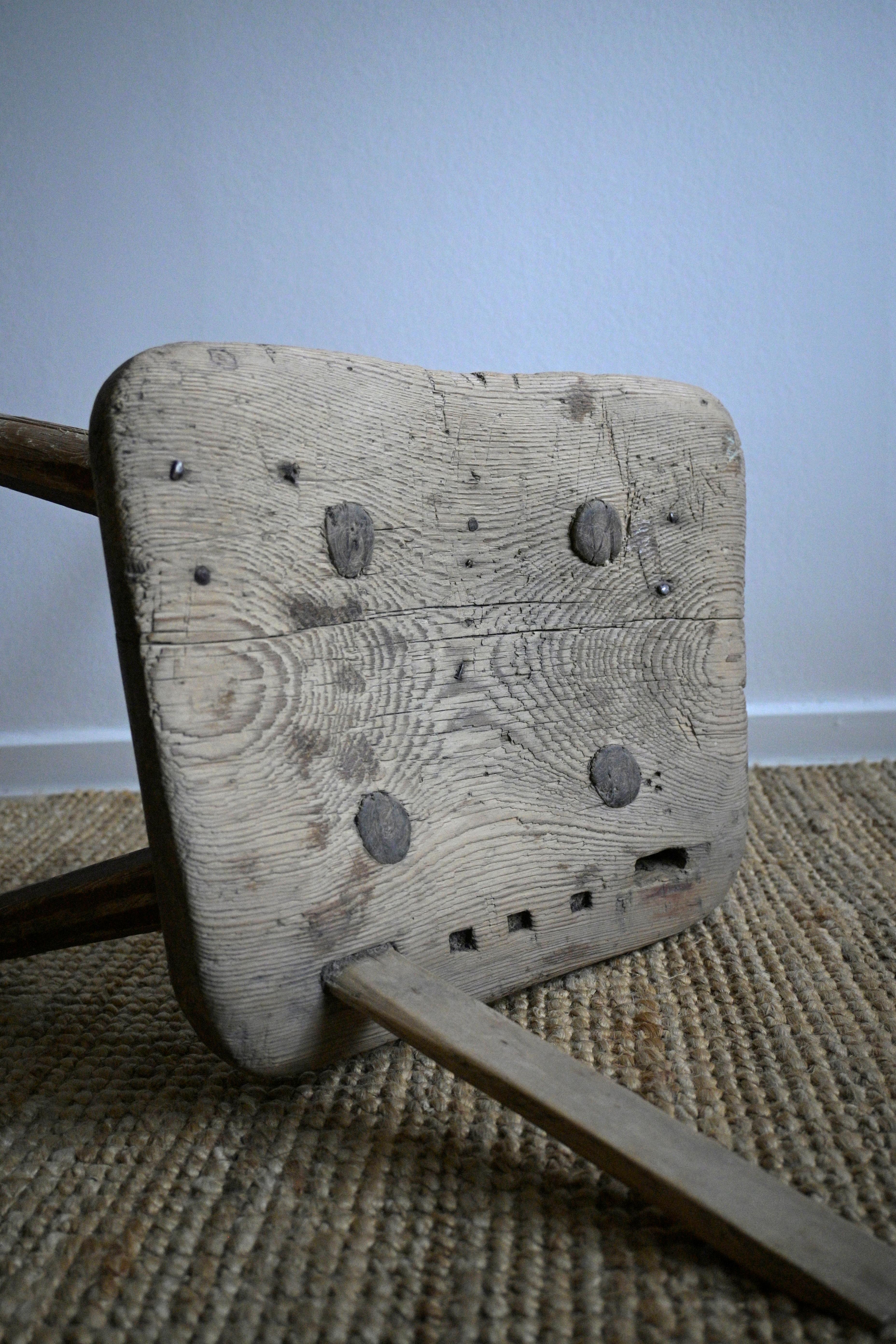 Swedish Primitive Folkart Chair/Stool from Gräsmyran, Edsbyn cirka 1830s For Sale 3