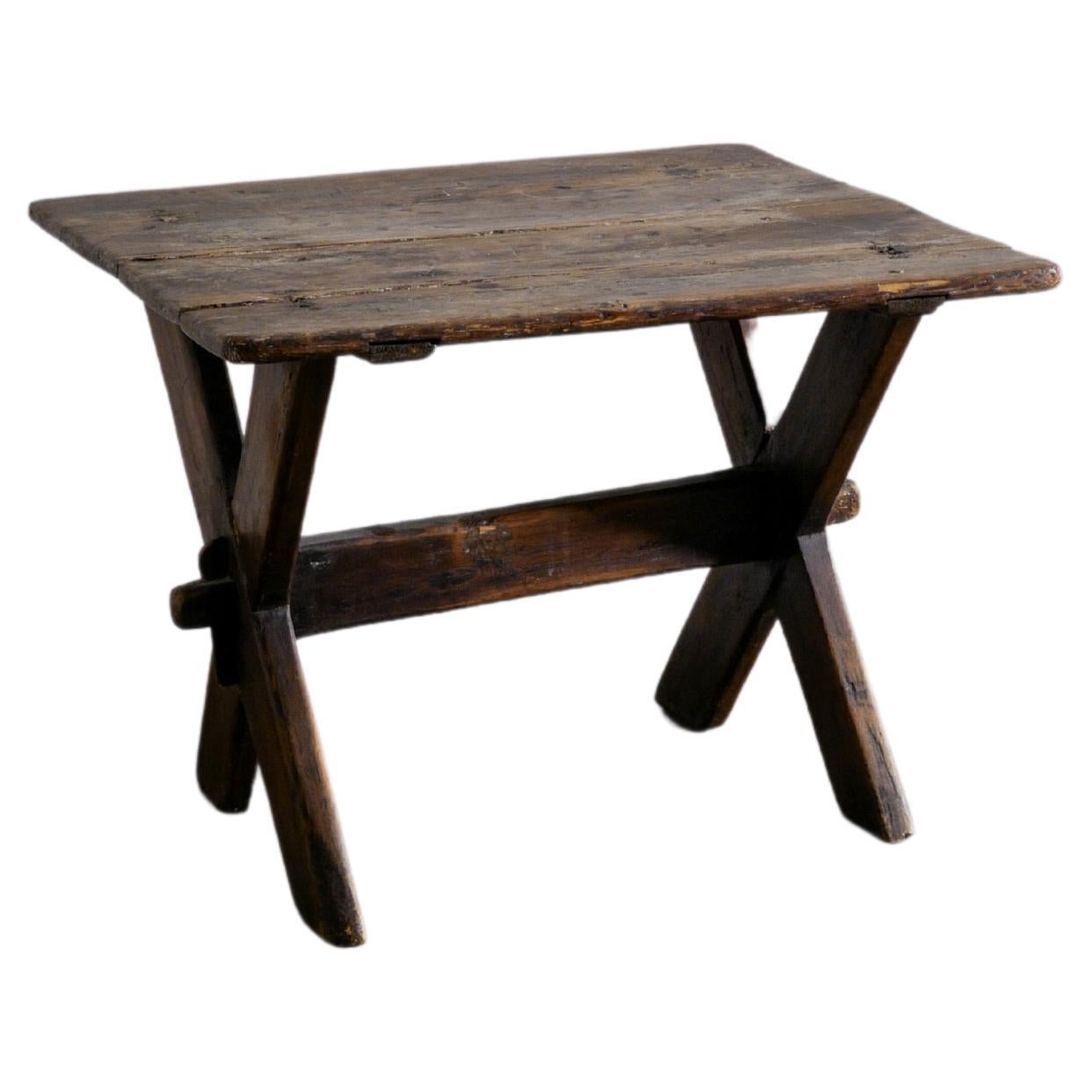 Swedish Primitive Side Coffee Table in Stained Pine Produced in the Late 1800s