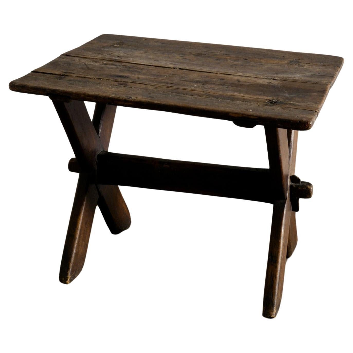 Swedish Primitive Side Coffee Table in Stained Pine Produced in the Late 1800s