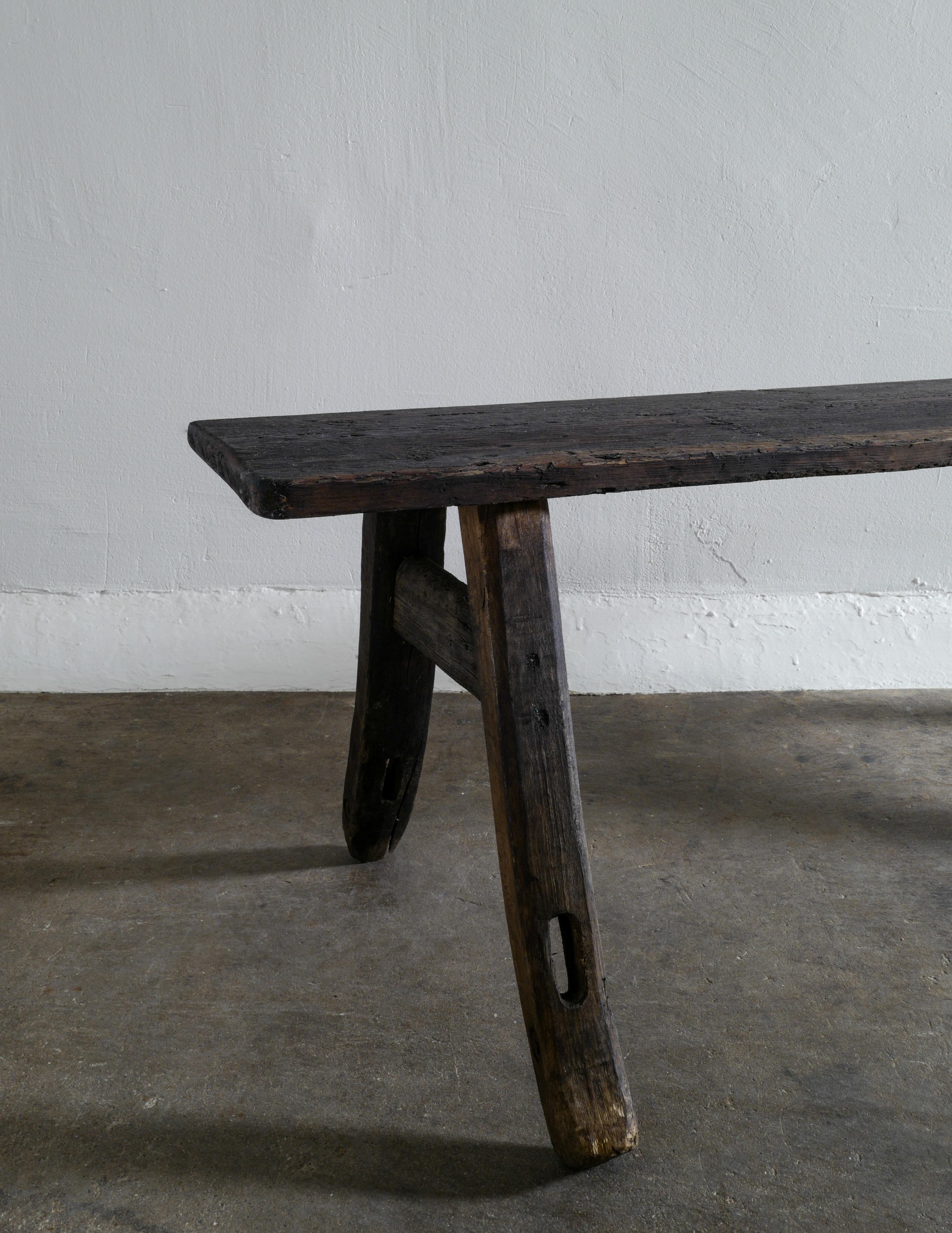 Swedish Wabi Sabi Wooden Bench in Pine From the Early 1900s In Good Condition In Stockholm, SE