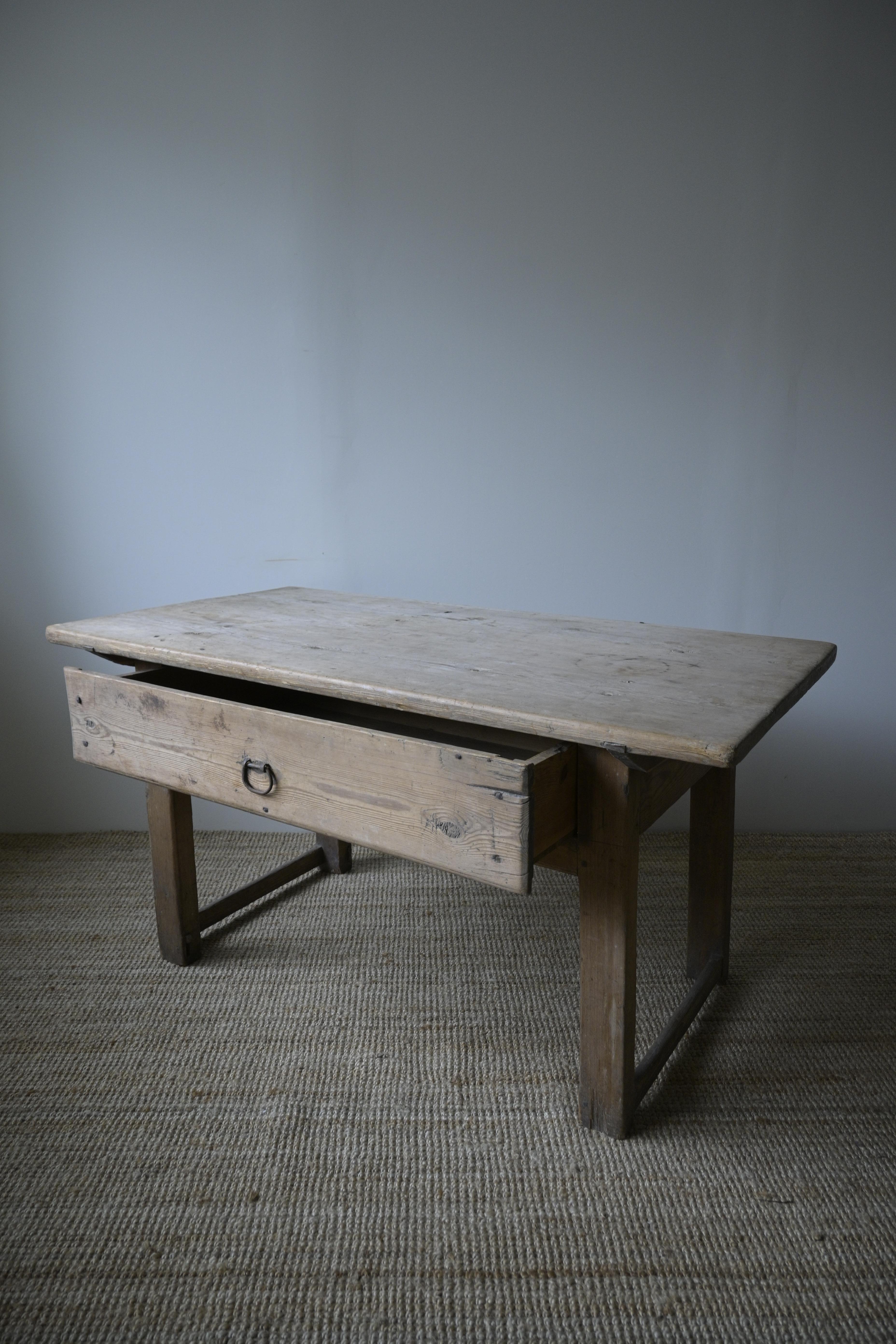 Swedish Provincial Table 18th–19th century For Sale 7