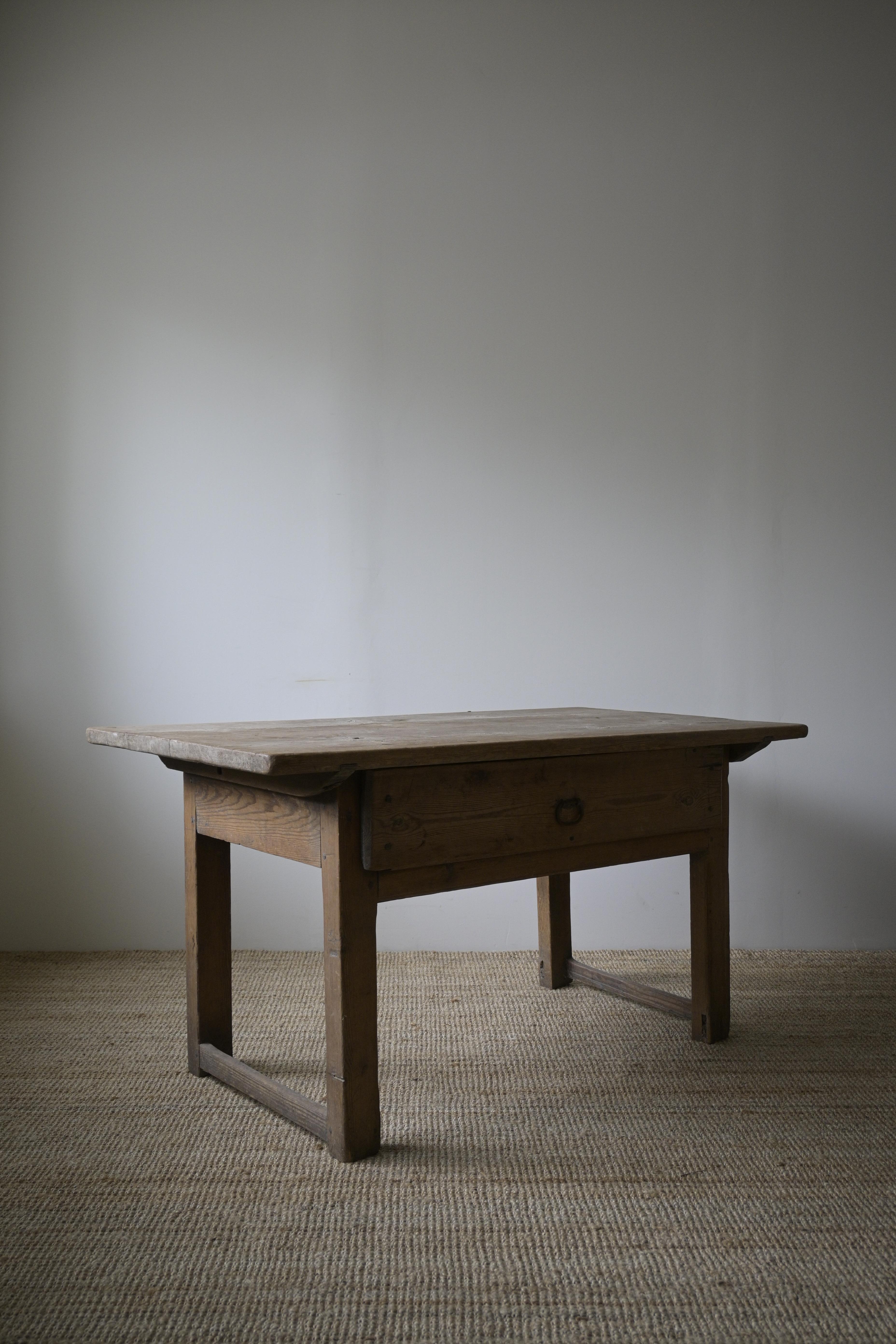 Swedish Provincial Table 18th–19th century For Sale 1