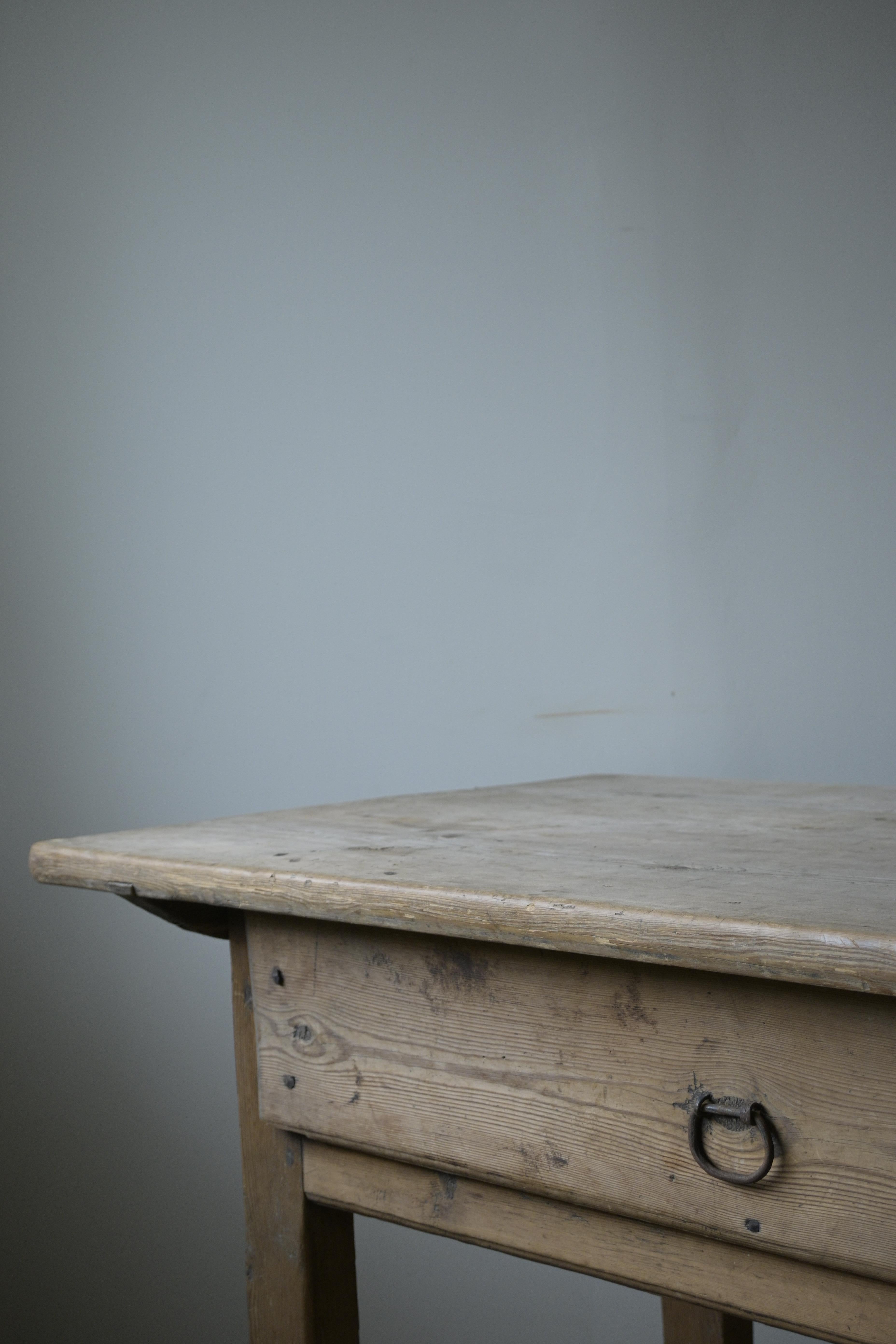 Swedish Provincial Table 18th–19th century For Sale 2