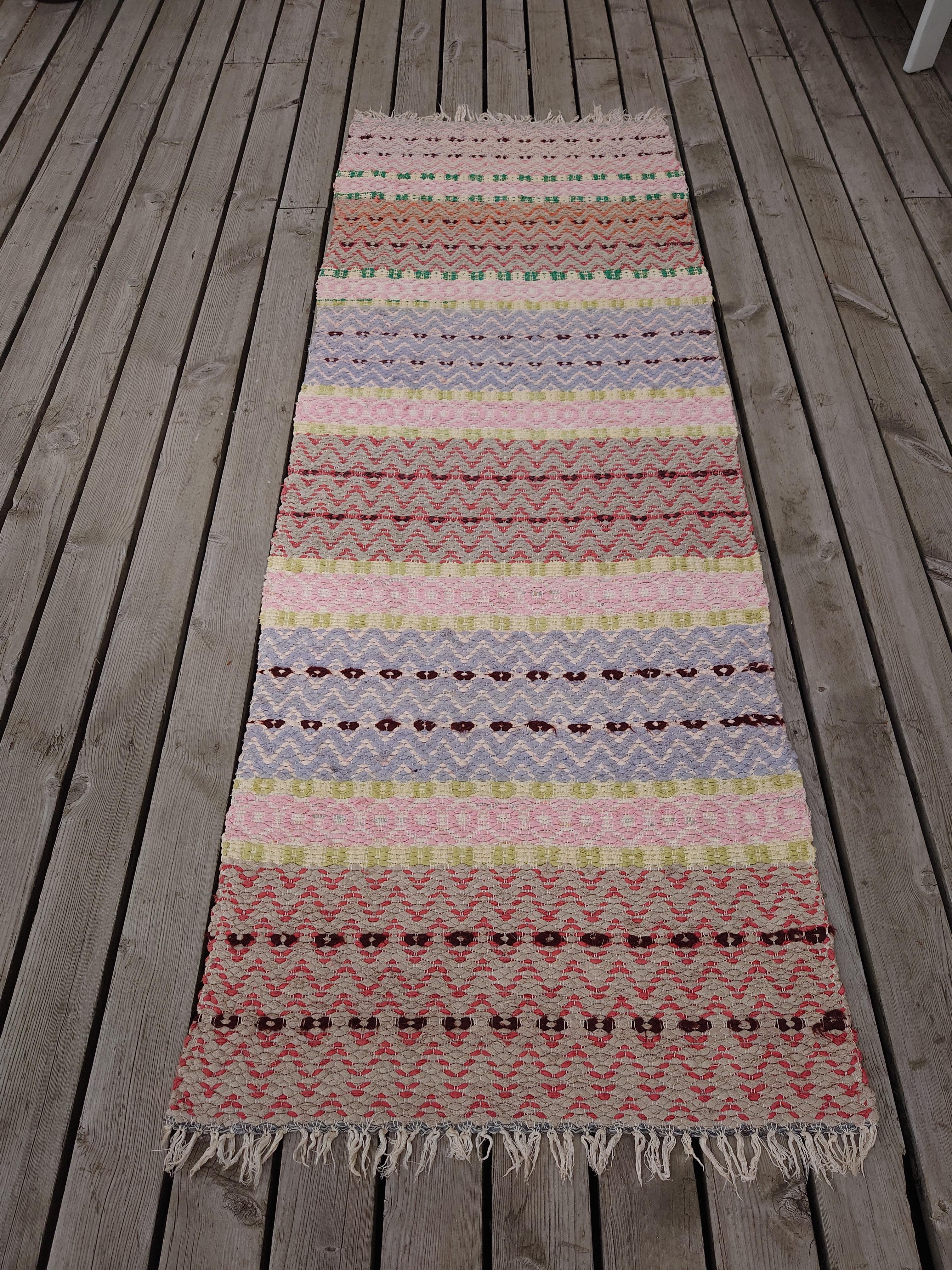 Swedish Rag Rug Hand Woven Pastel Color In Good Condition For Sale In Boden, SE