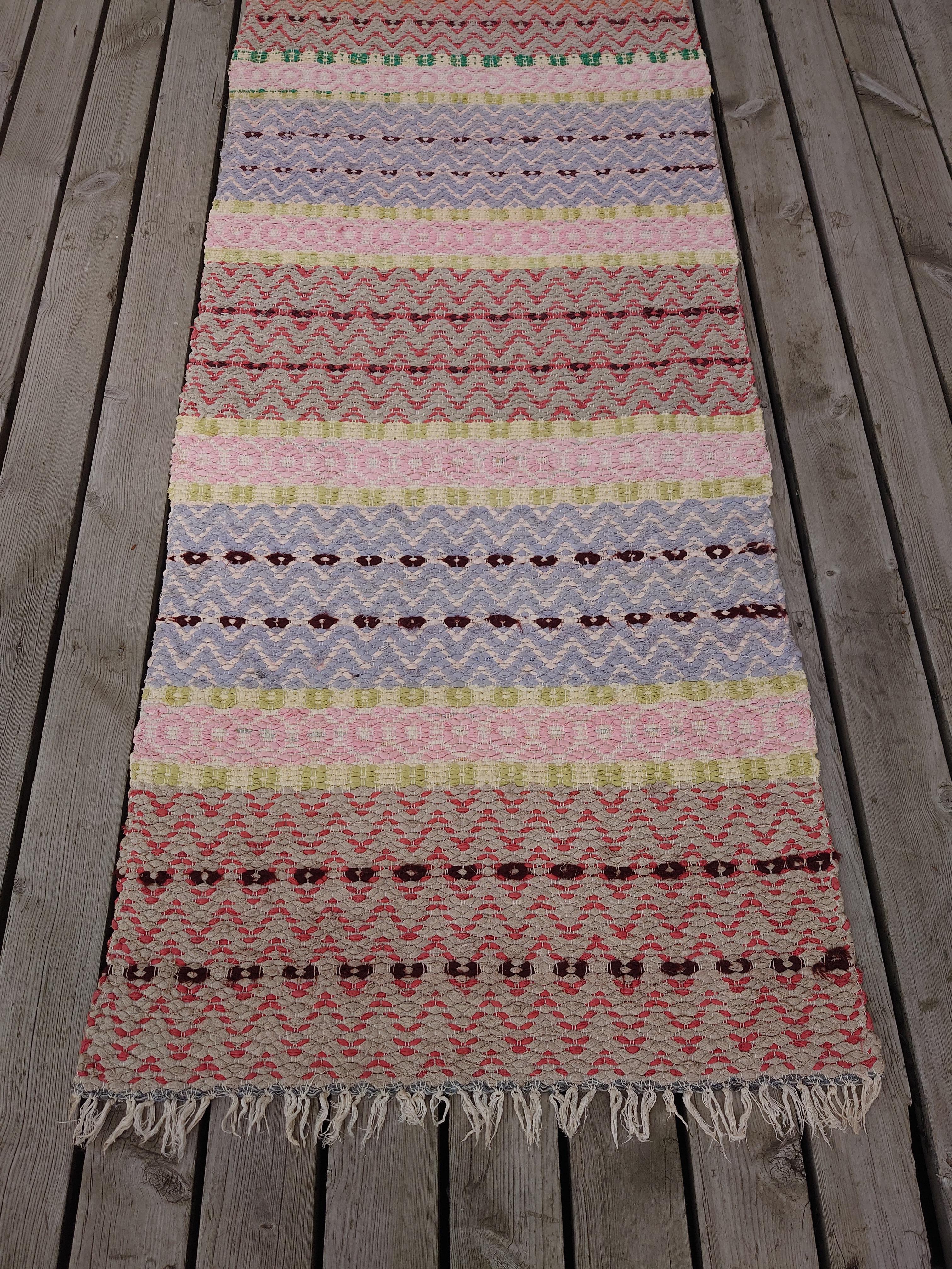 20th Century Swedish Rag Rug Hand Woven Pastel Color For Sale