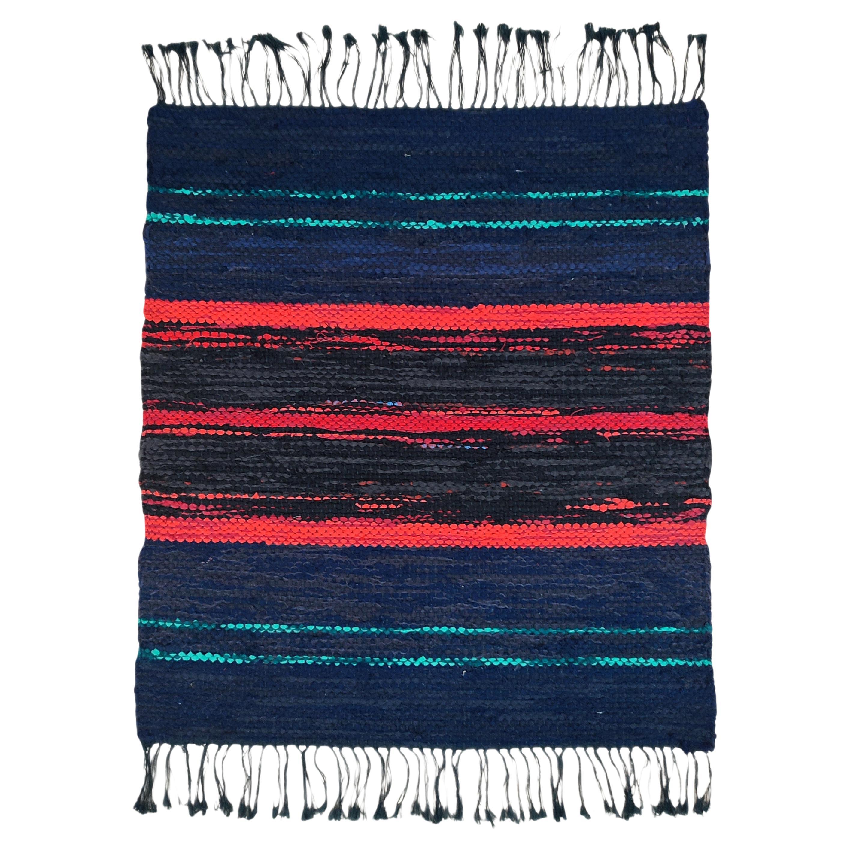 Swedish Rag Rug Handwoven Mid 20th Century Modern, with black perfect fringes.