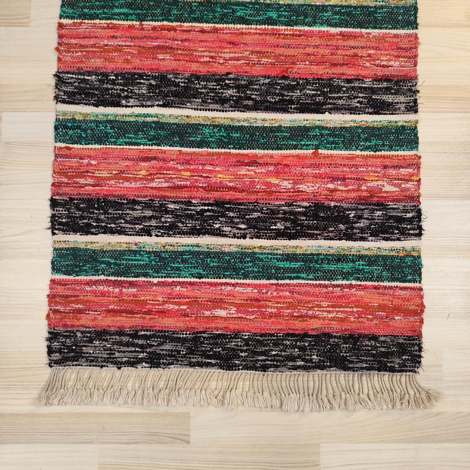 Hand-Woven Swedish Rag Rug in Red, Green and Black, Handwoven Mid 20th Century For Sale