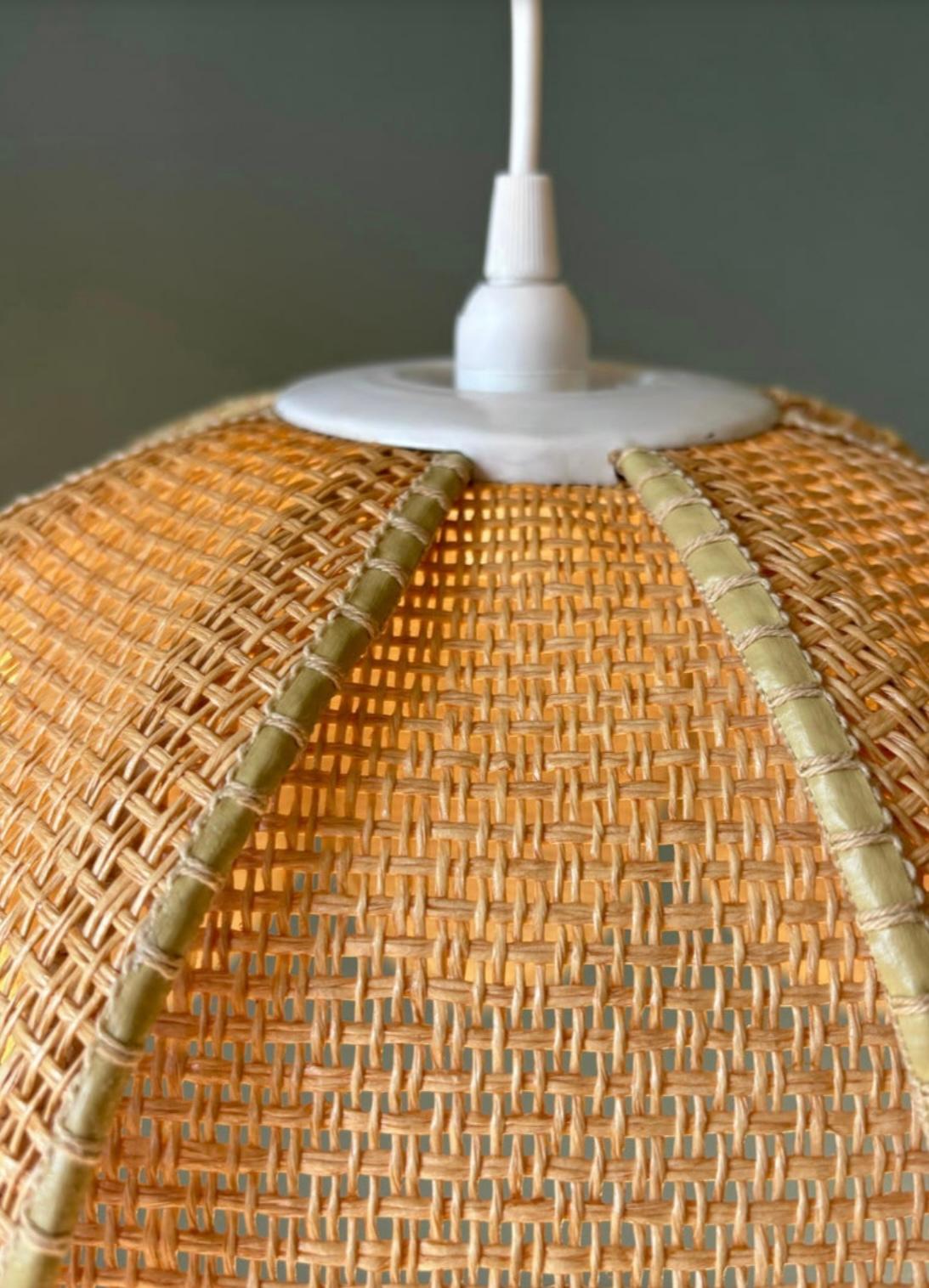 Pendentif tressé suédois, 1970 Bon état - En vente à Copenhagen, DK