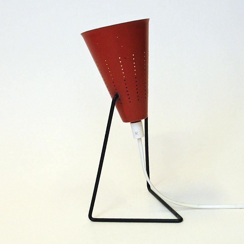 Swedish Red Vintage Metal Table Lamp by Svend Aage Holm-sørensen, 1950s 2