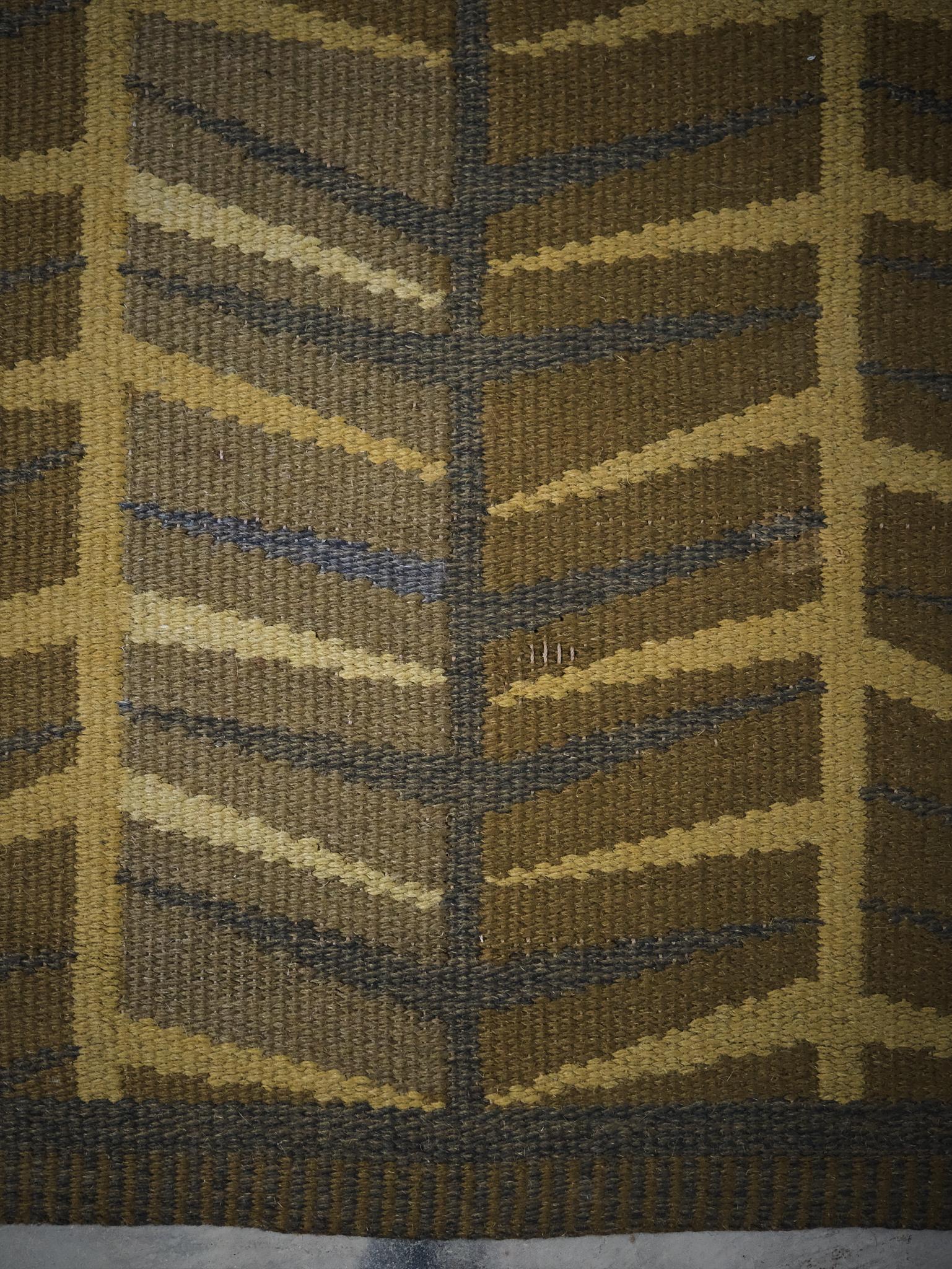 Schwedischer reversibler Flachgewebeteppich 'Barrskog' von Ingrid Dessau, 1950er Jahre im Angebot 5