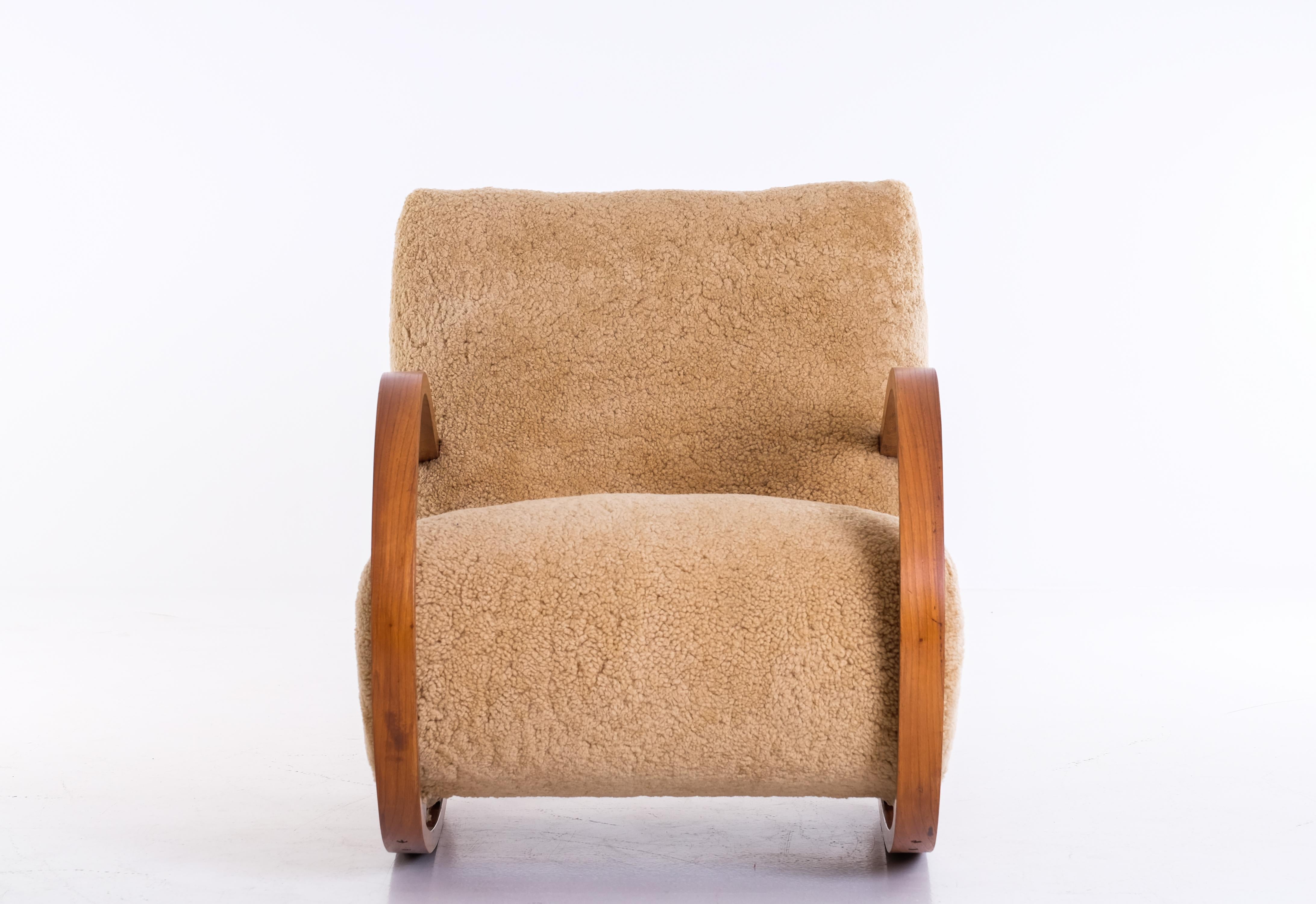 Swedish Rocking Chair in Sheepskin, 1940s For Sale 3