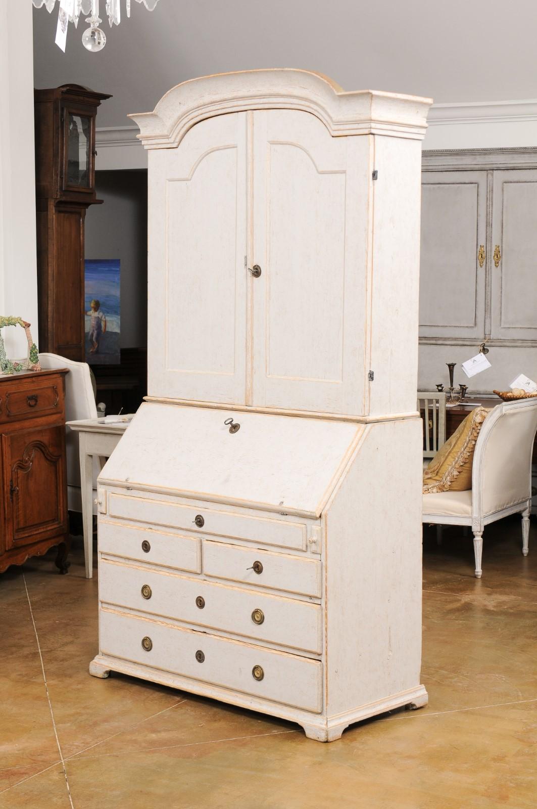 Swedish Rococo Period 1790s Painted Two-Part Secretary with Slanted Front Desk For Sale 6