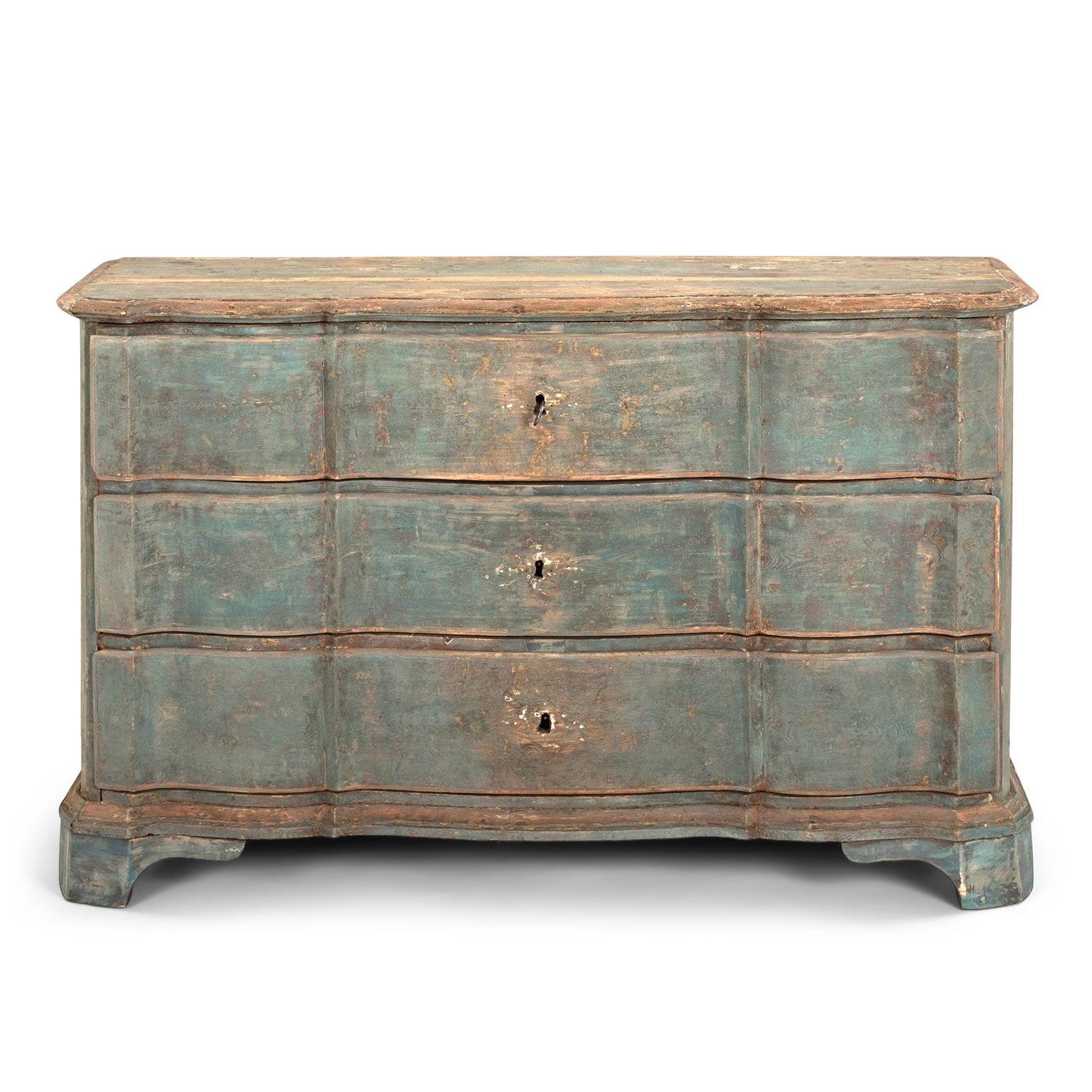 Swedish Rococo Serpentine Block-Front Commode in Original Blue Paint 4