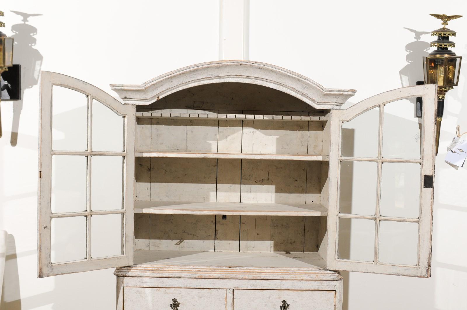 Swedish Rococo Style 19th Century Painted Vitrine with Glass Doors and Drawers For Sale 5