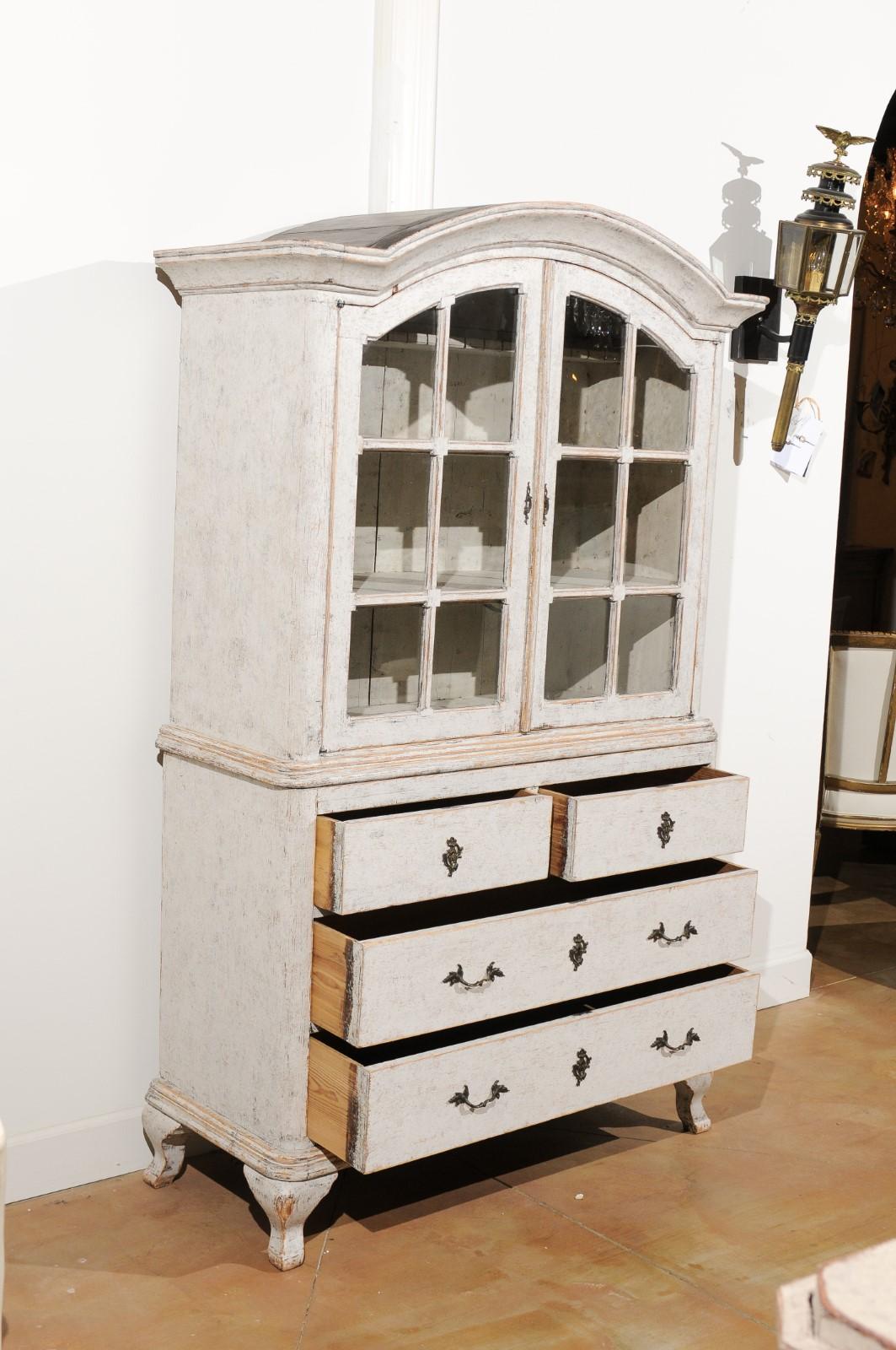 Swedish Rococo Style 19th Century Painted Vitrine with Glass Doors and Drawers For Sale 6