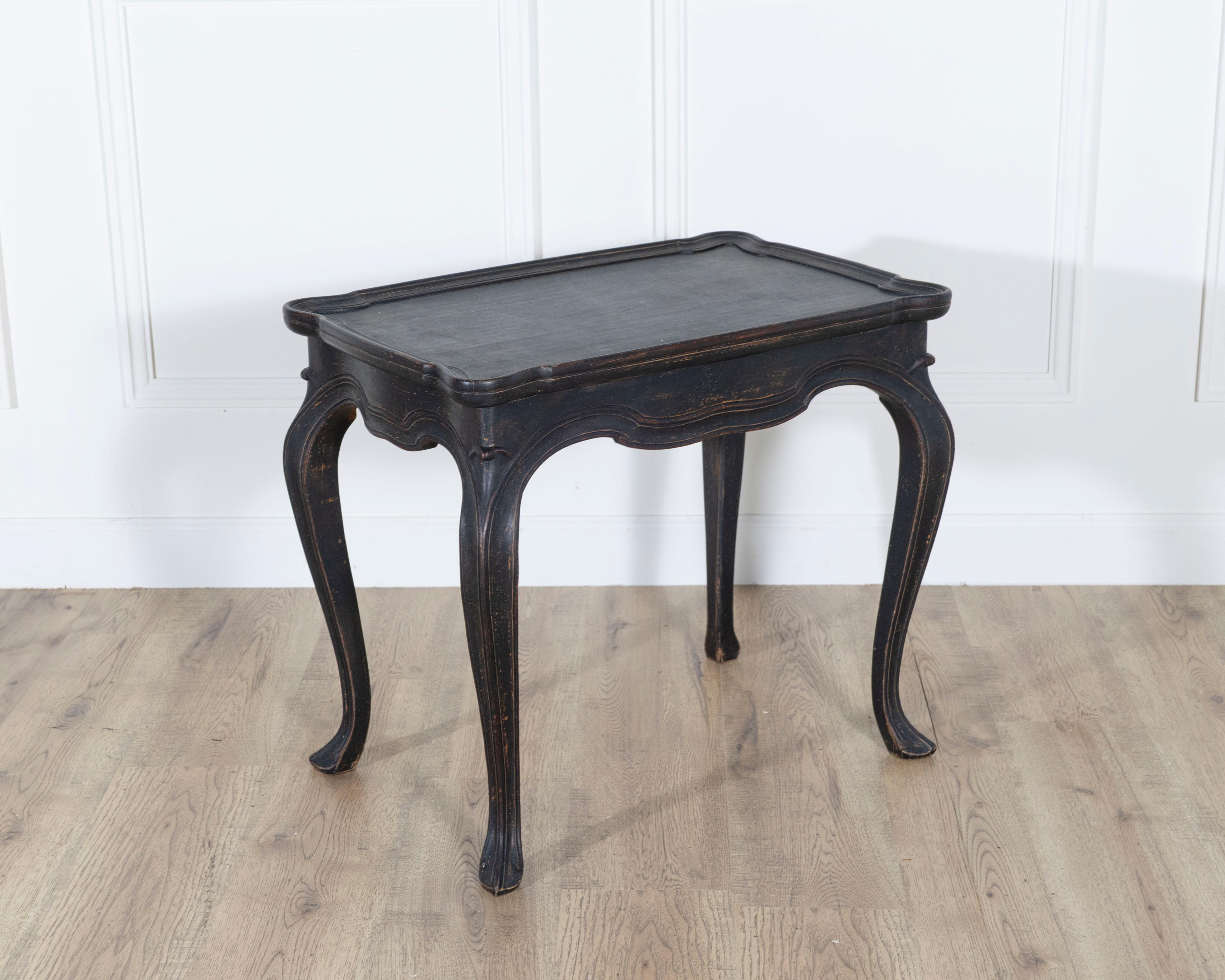 Swedish Rococo Style Painted Coffee Table, Circa 1910 In Good Condition For Sale In Atlanta, GA