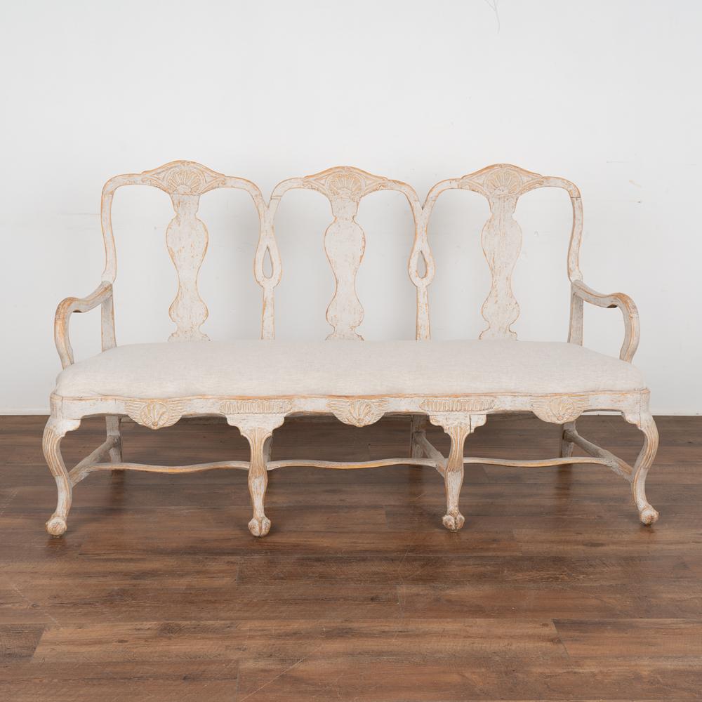 Swedish Rococo White Painted Bench Settee, circa 1760-1780 In Good Condition For Sale In Round Top, TX