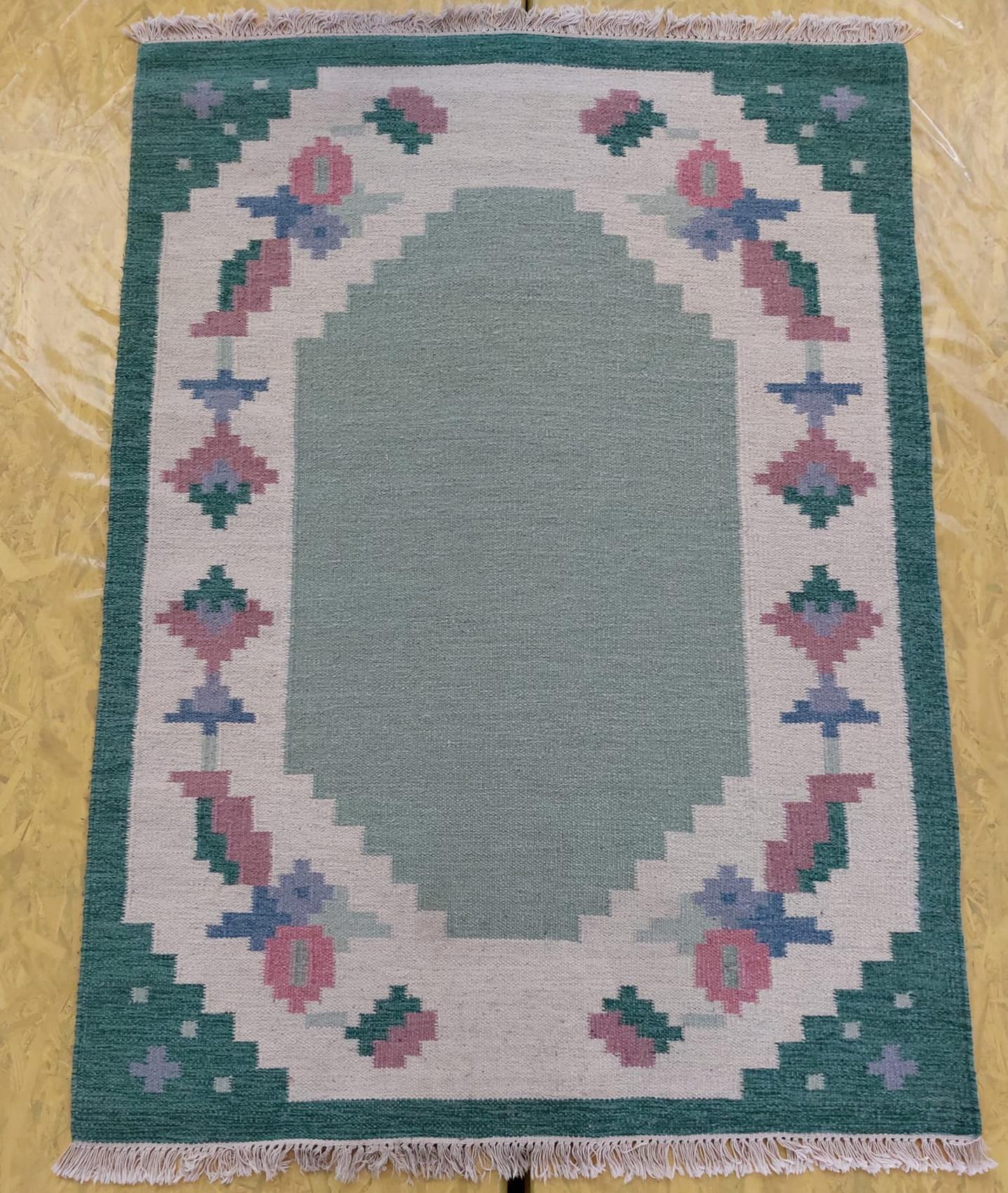 Swedish Rölakan Rug Flatweaved Kilim Handwoven Wool, Mid-Century For Sale 2