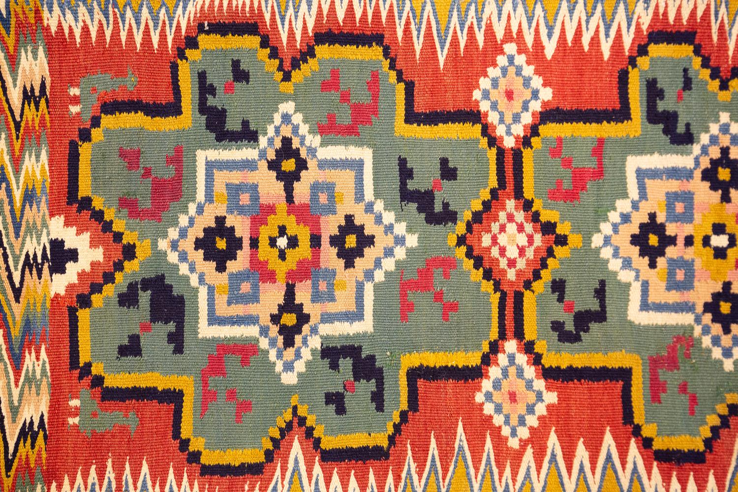Swedish Rollakan Wool Textile Multicolor, Early 19th In Good Condition In Ferrara, IT