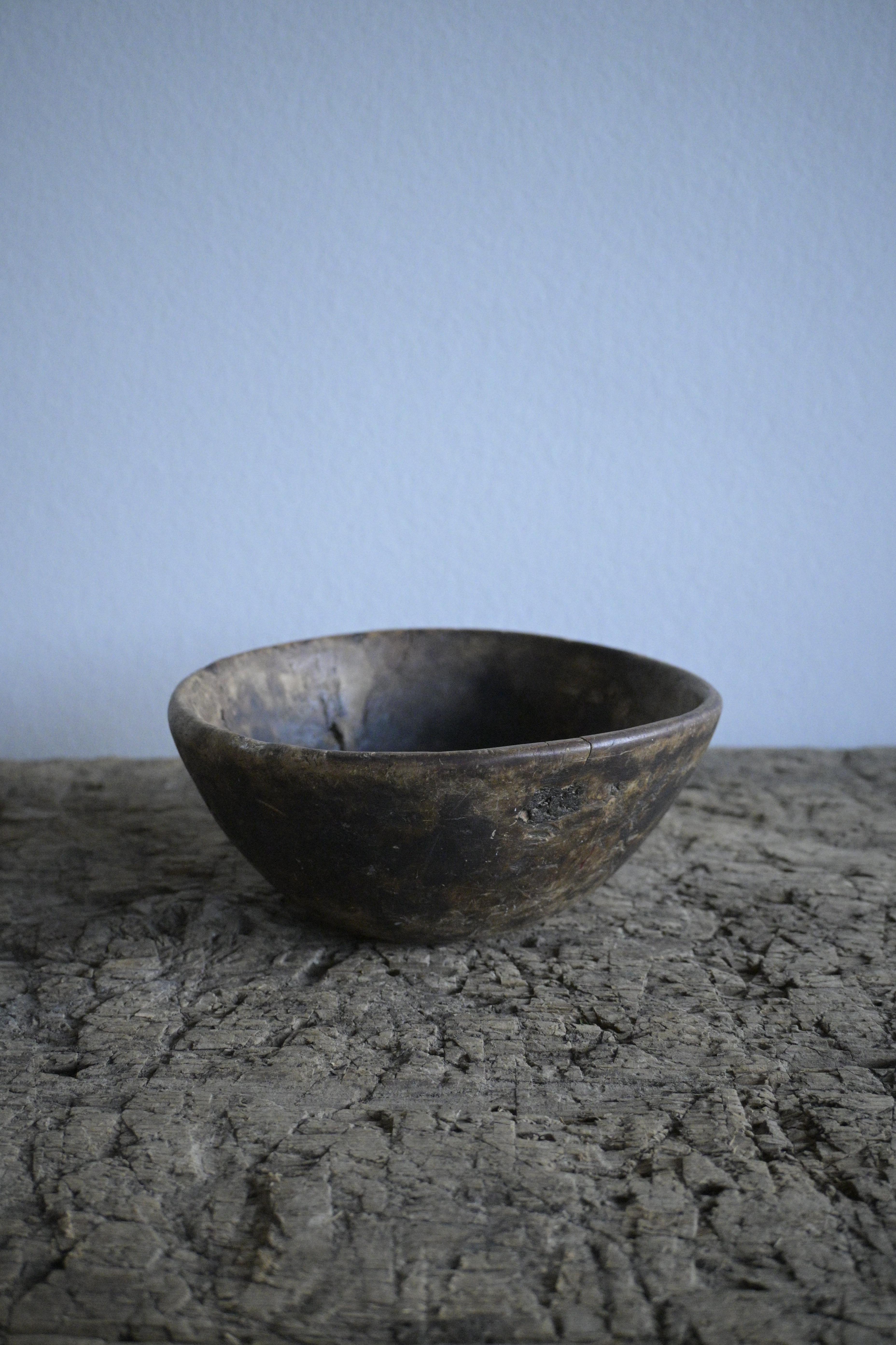 Scandinavian Modern Swedish Root Bowl early 1800 century from Gagnef, Dalarna For Sale