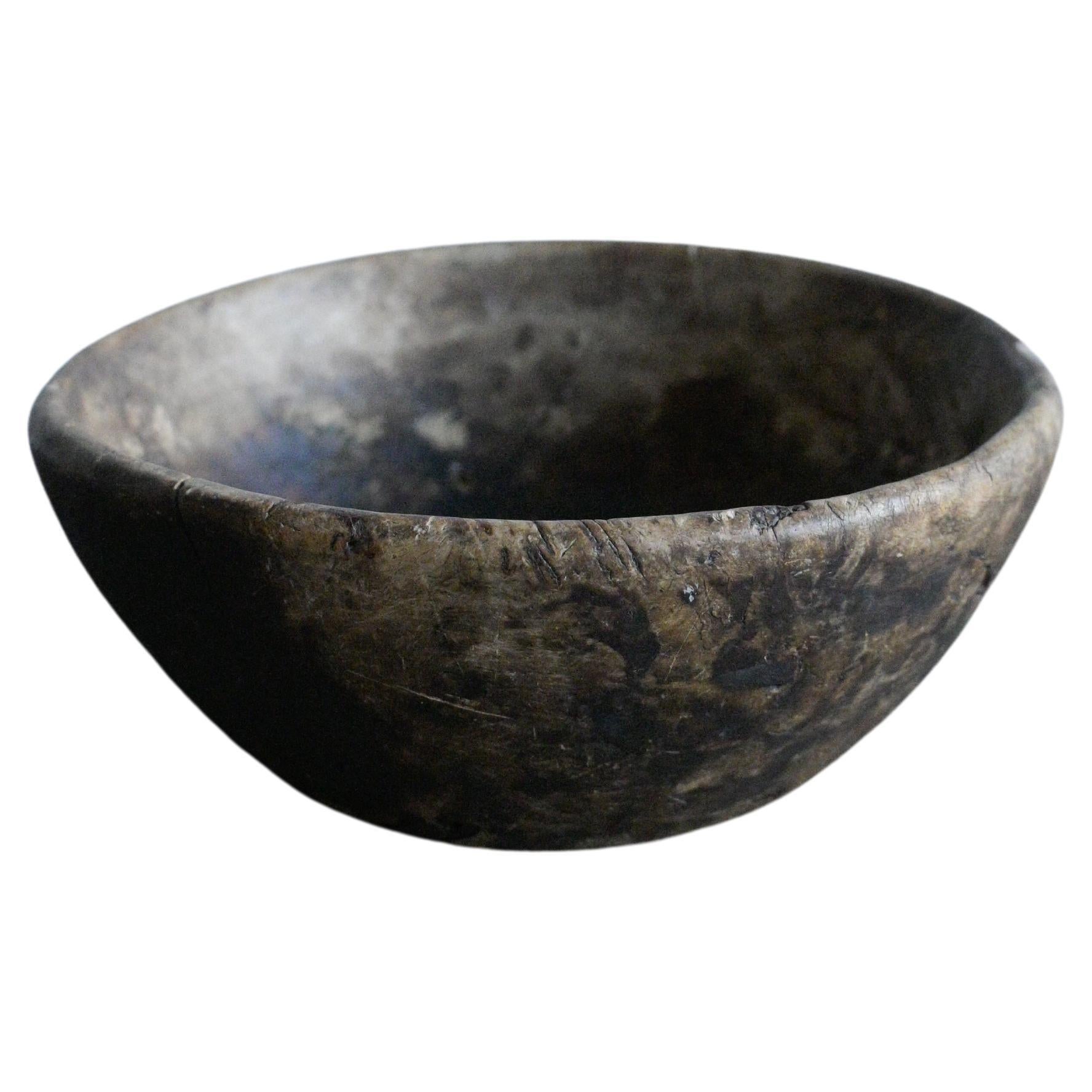 Swedish Root Bowl early 1800 century from Gagnef, Dalarna For Sale