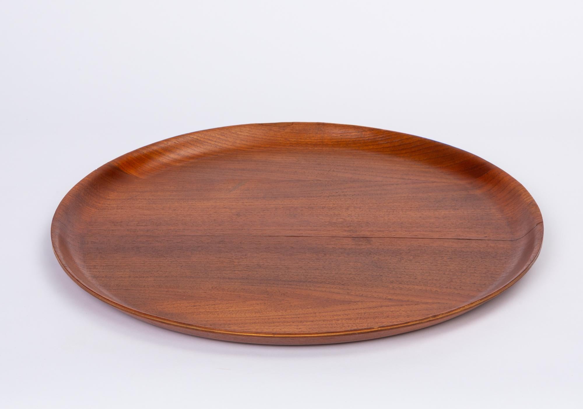 Swedish Round Teak Tray with Curved Edge In Excellent Condition In Los Angeles, CA