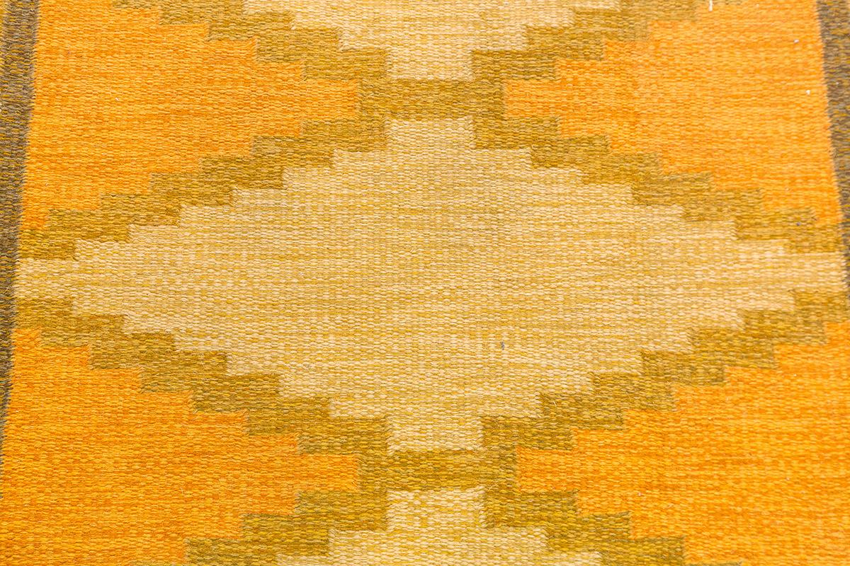 Swedish Rug Flat-weave By Ingegerd Silow In Good Condition For Sale In Ferrara, IT