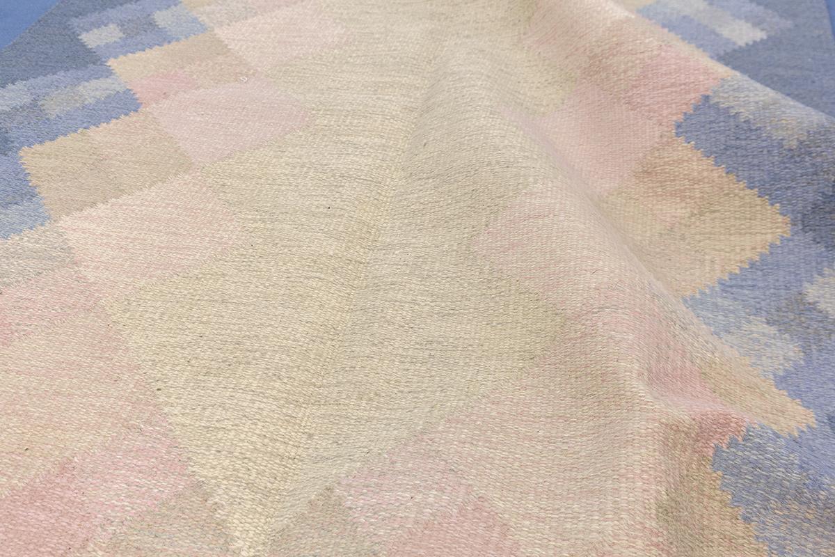 XX secolo Tappeto svedese a trama piatta firmato in vendita