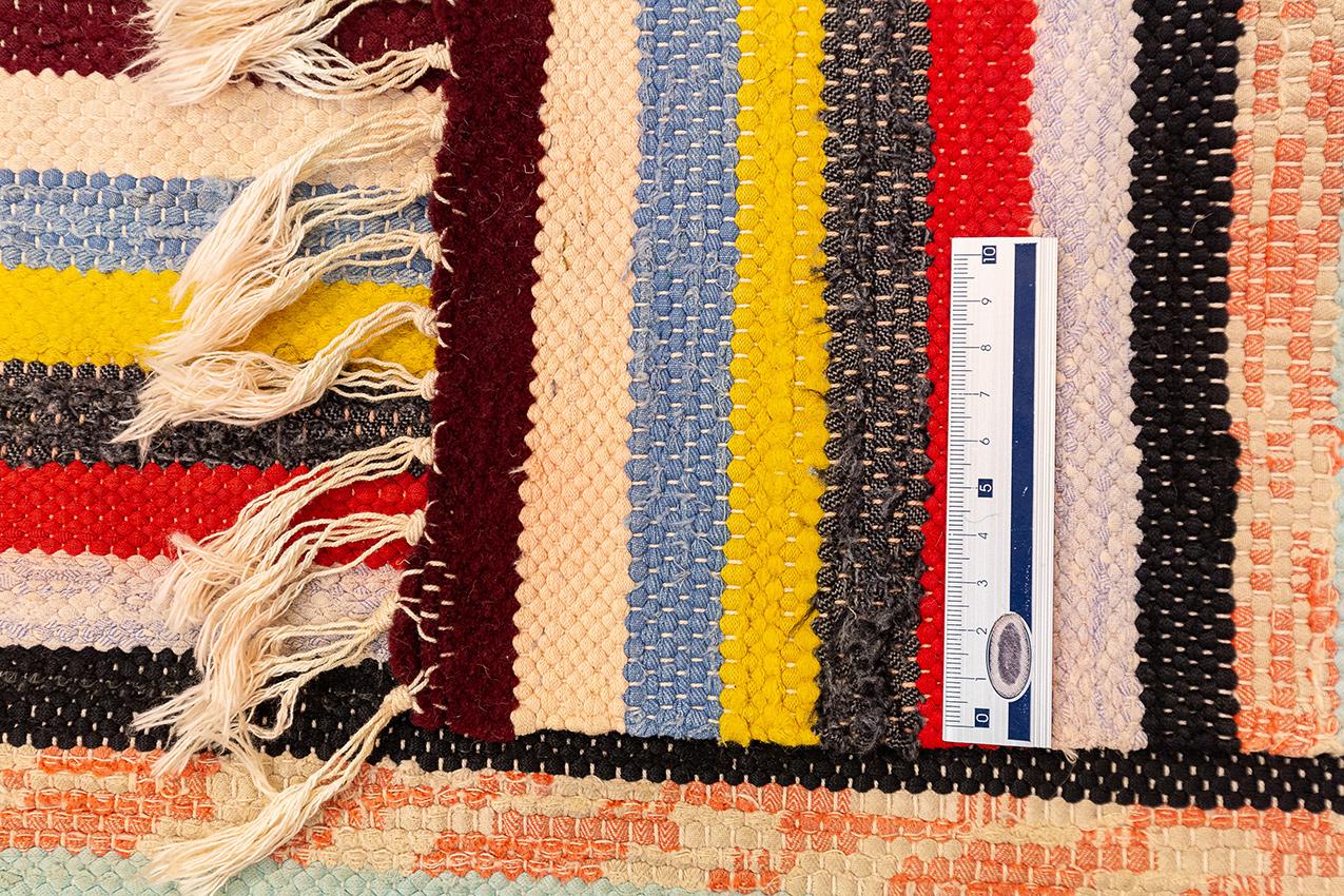 Schwedischer Flachgewebe-Teppich mit Streifen-Design (20. Jahrhundert) im Angebot