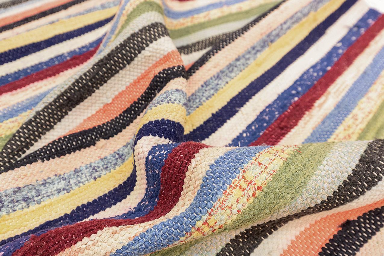 Tappeto svedese a trama piatta multicolore In condizioni buone in vendita a Ferrara, IT