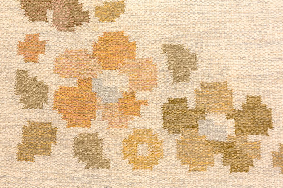 Hand-Crafted Swedish Rug Minimalist Design OA Mollaianrugs Collection For Sale