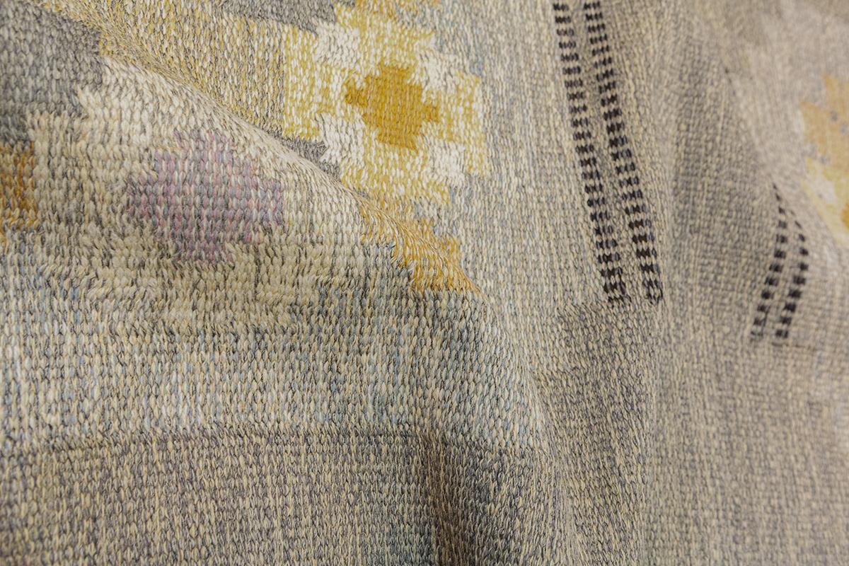 Swedish Rug Minimalist Design Runner Size In Good Condition For Sale In Ferrara, IT