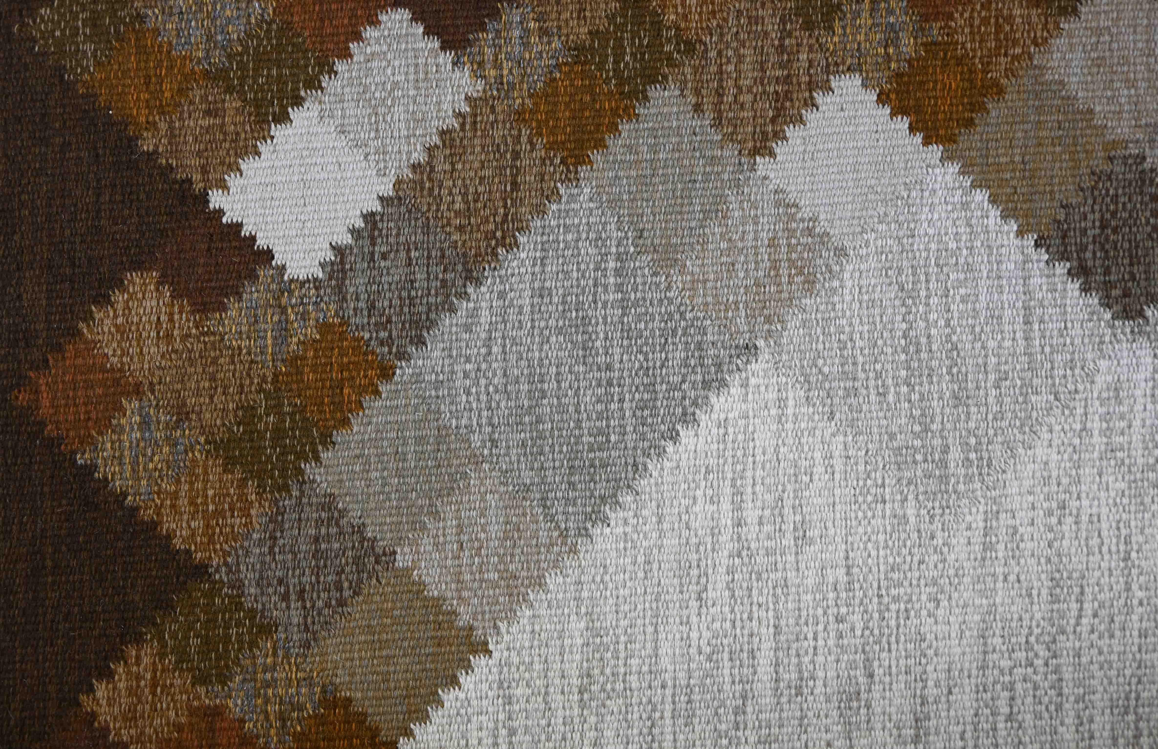 Laine Tapis suédois, modèle OPAL - Fabrication AXECO SVENSKA - 170 x 230 - No. 1568 en vente