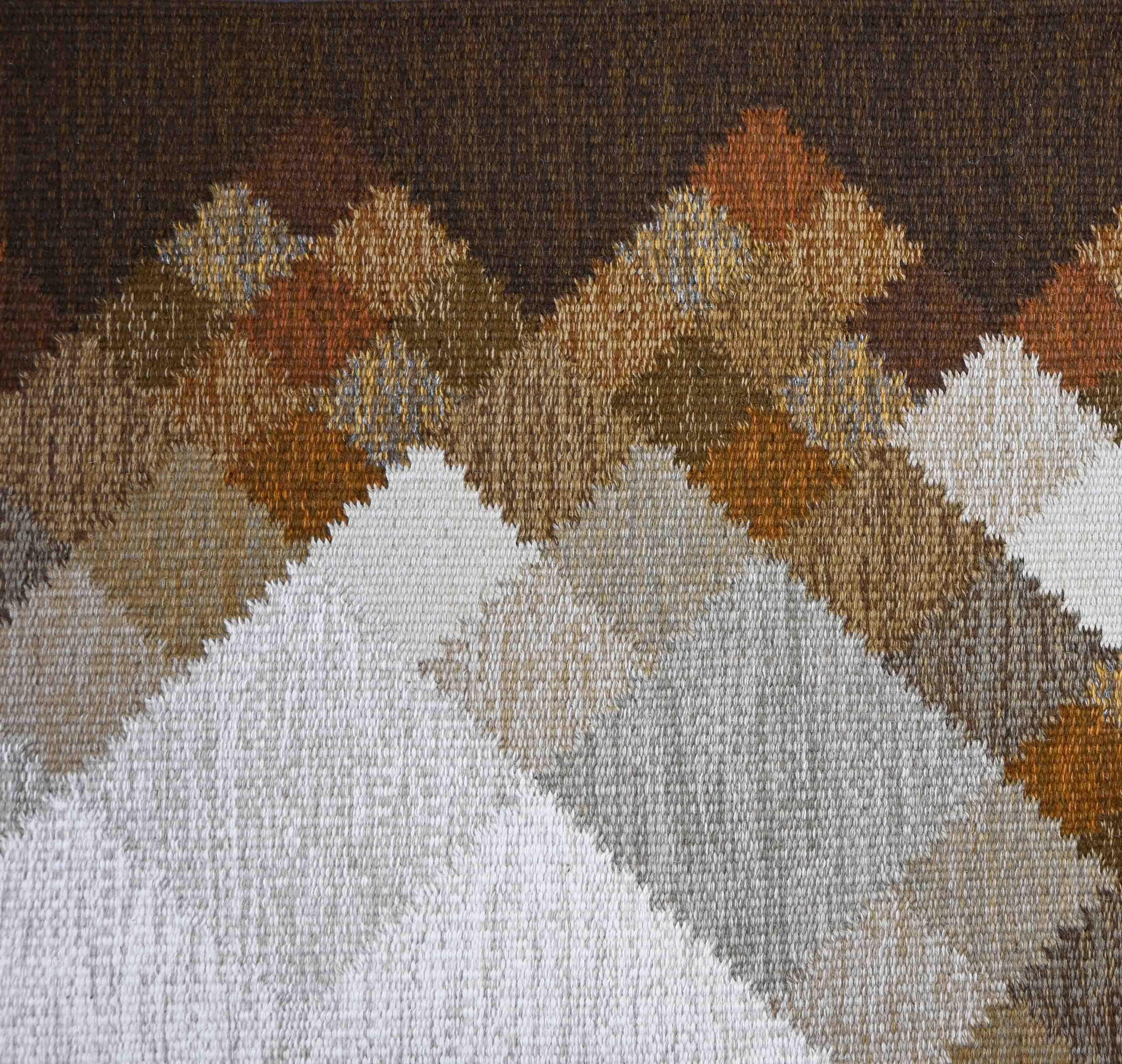 Tapis suédois, modèle OPAL - Fabrication AXECO SVENSKA - 170 x 230 - No. 1568 en vente 1