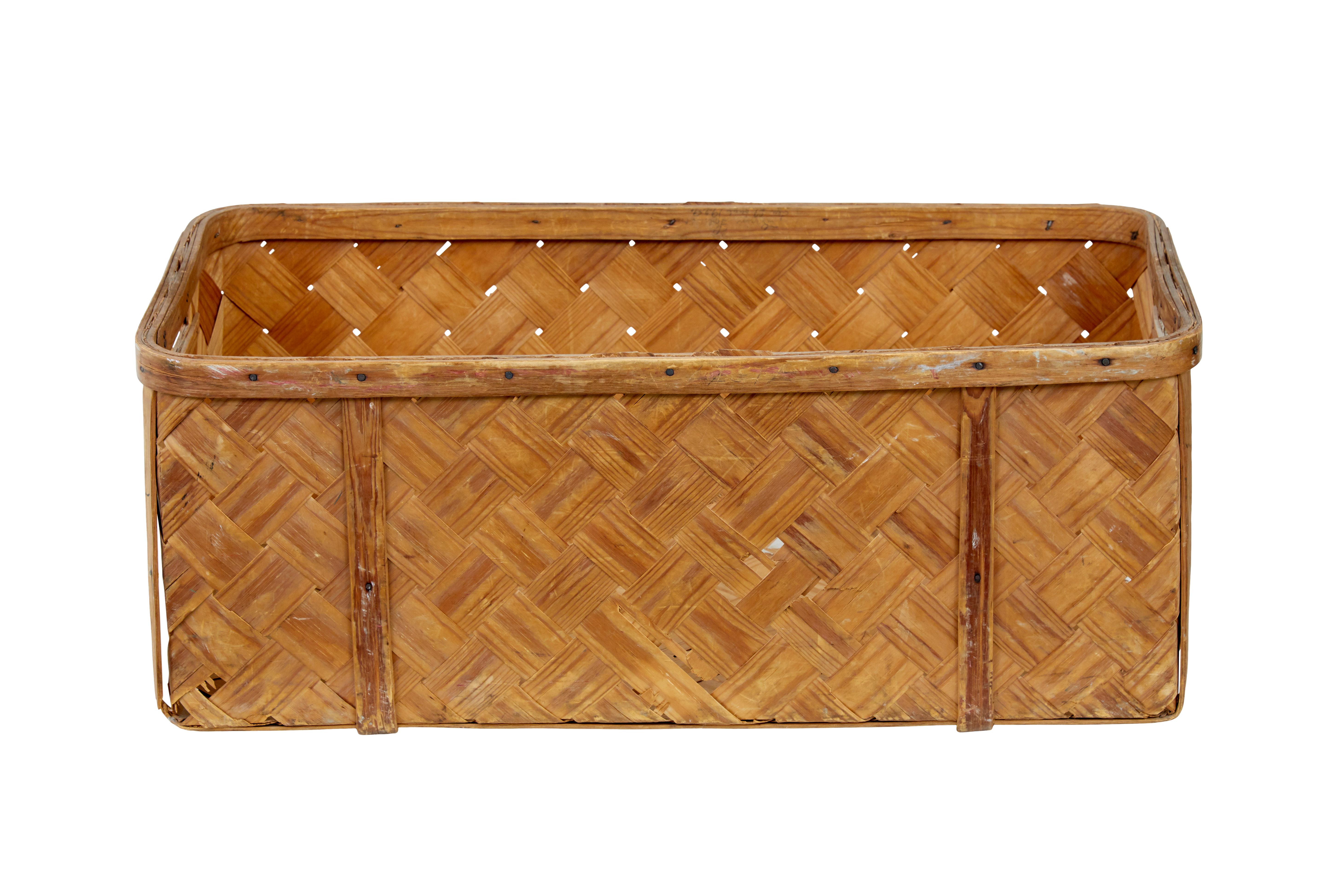 Rustic Swedish rustic 19th century pine woven basket For Sale