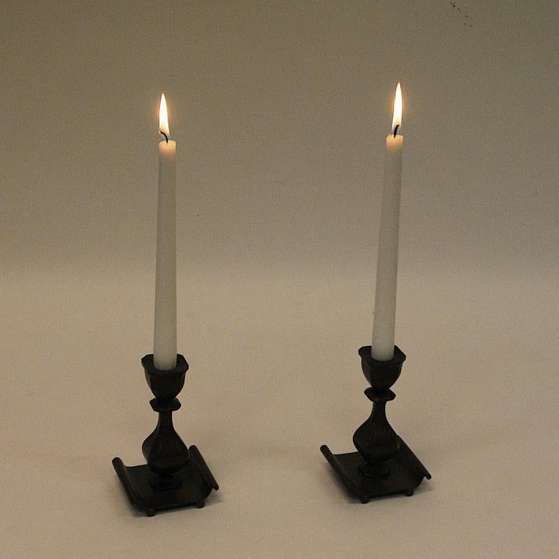 Swedish Rustic Bronze Candleholder Pair by Sune Bäckström 1930s In Good Condition For Sale In Stockholm, SE