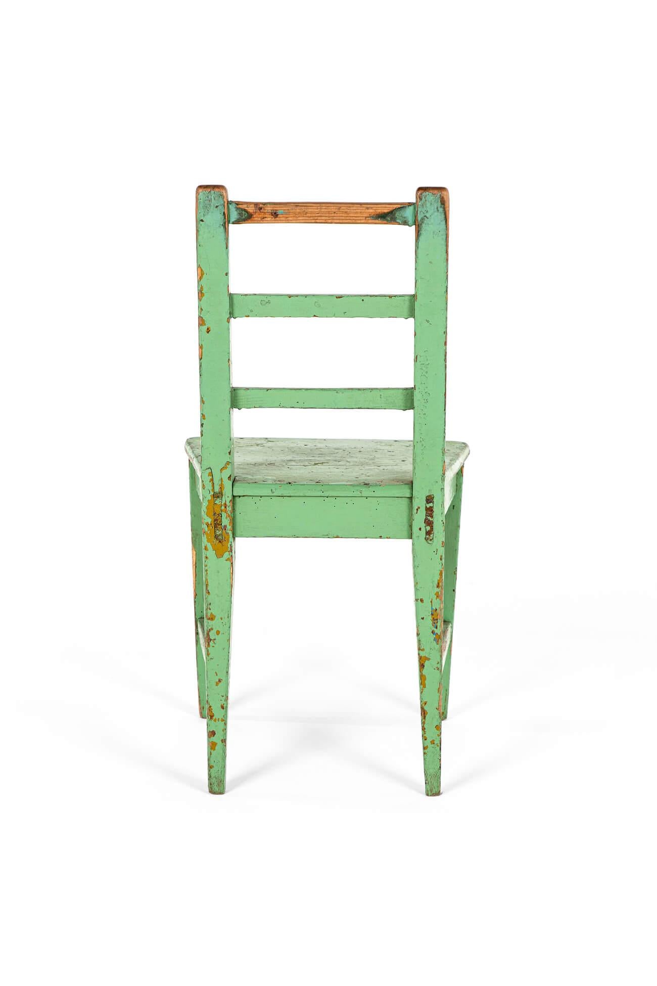 Rustique Chaise d'appoint suédoise rustique vert olive en vente