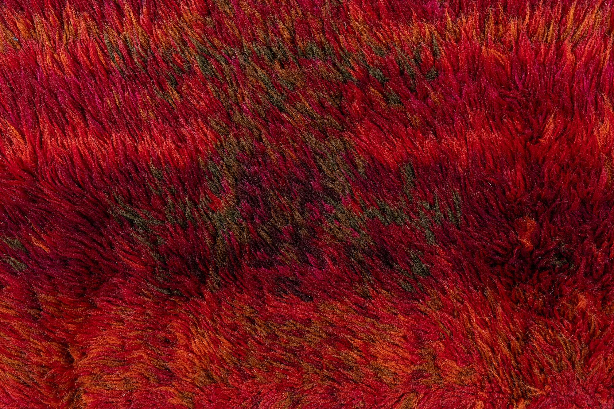 Schwedischer Rya-Teppich von Ritva Puotila bei Doris Leslie Blau (20. Jahrhundert) im Angebot