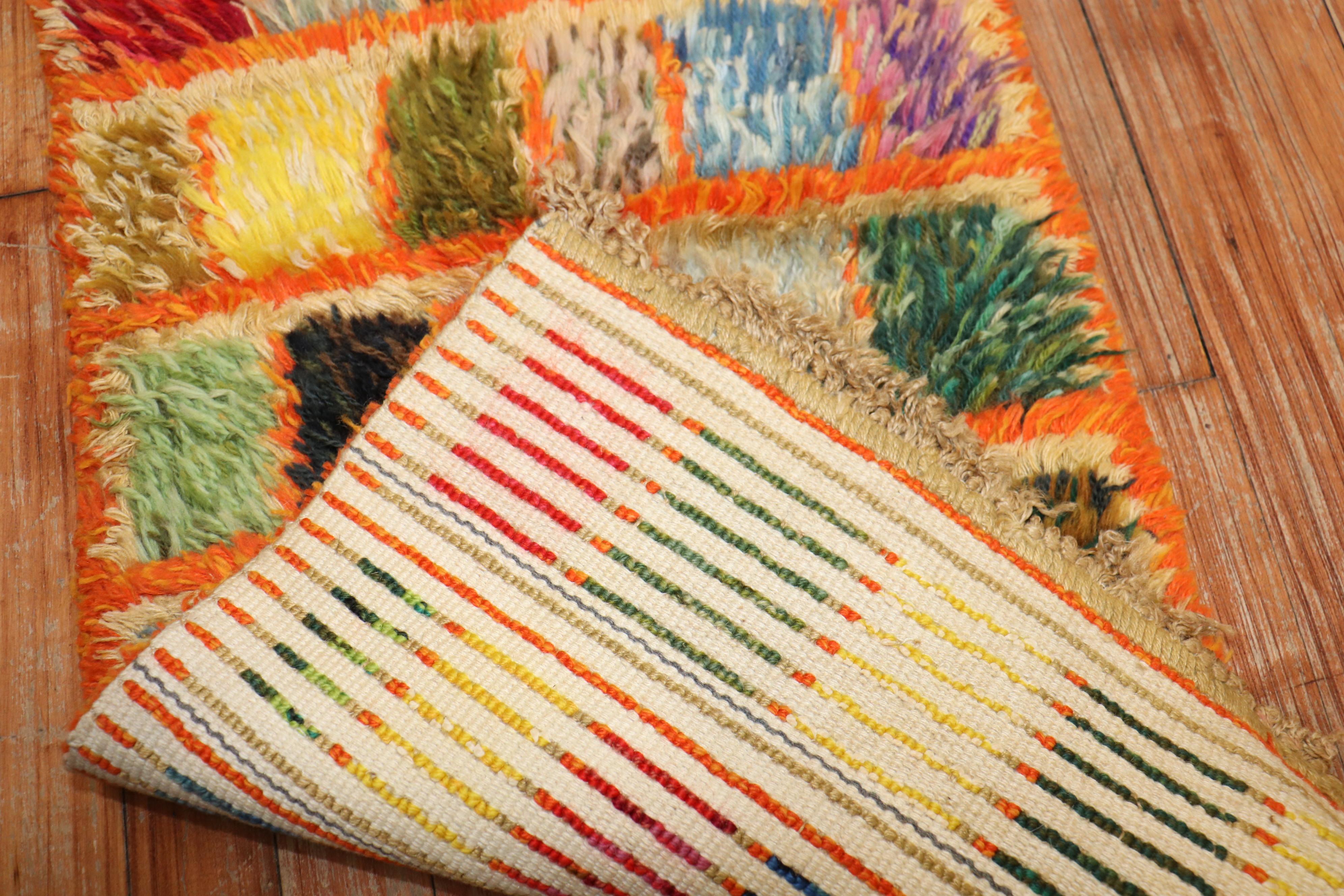 Tapis Rya suédois à carreaux hautement décoratif Bon état - En vente à New York, NY