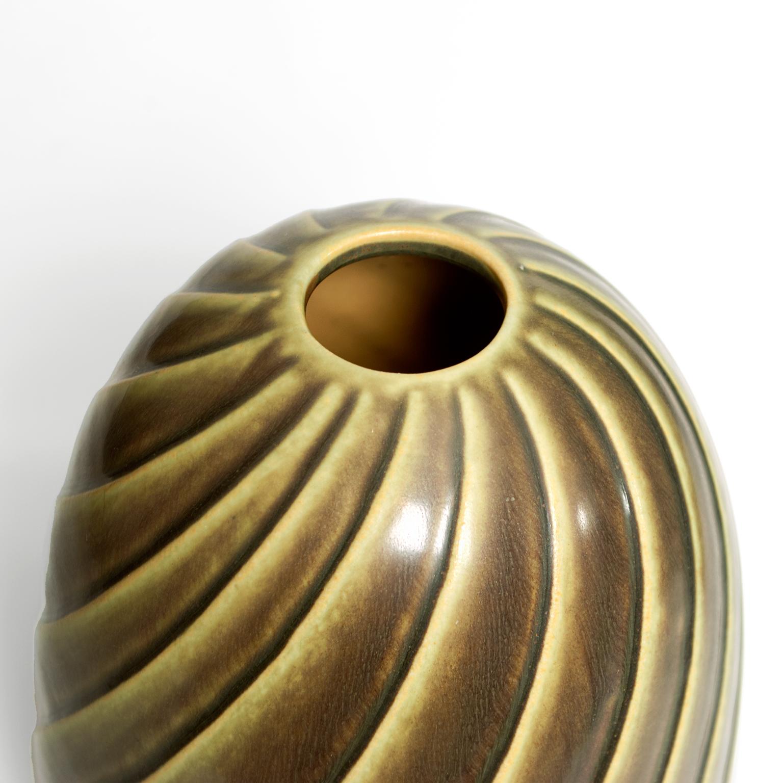 Swedish / Scandinavian Modern Studio Vase  by Wilhelm Kåge In Good Condition In New York, NY