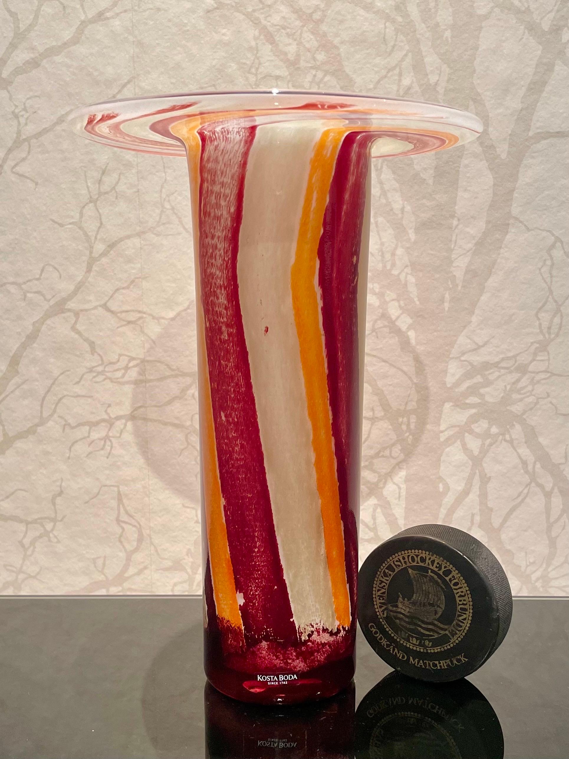 Swedish Sculptural Tall Glass Vase by Kjell Engman for Kosta Boda Glasbruk For Sale 8