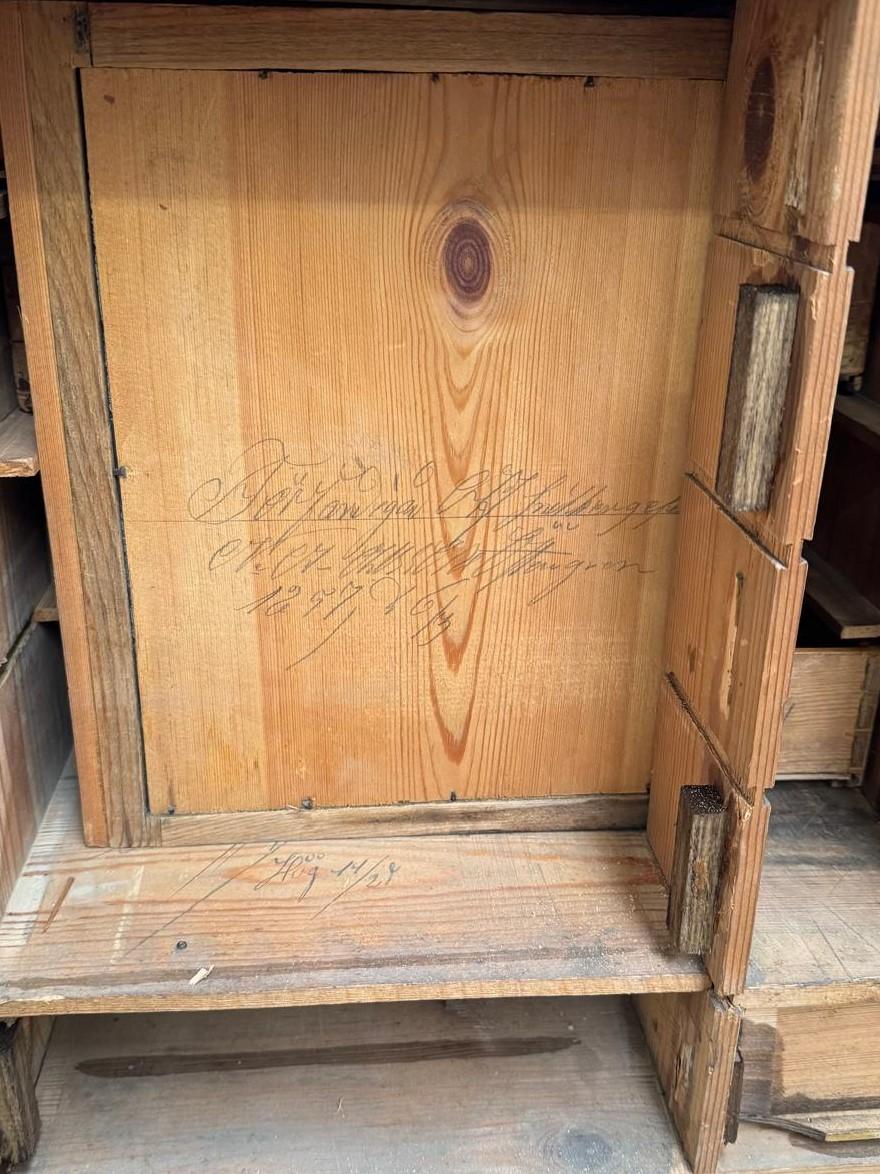 Swedish Secretaire from 1857 with Trick Lock and Secret Compartements For Sale 13