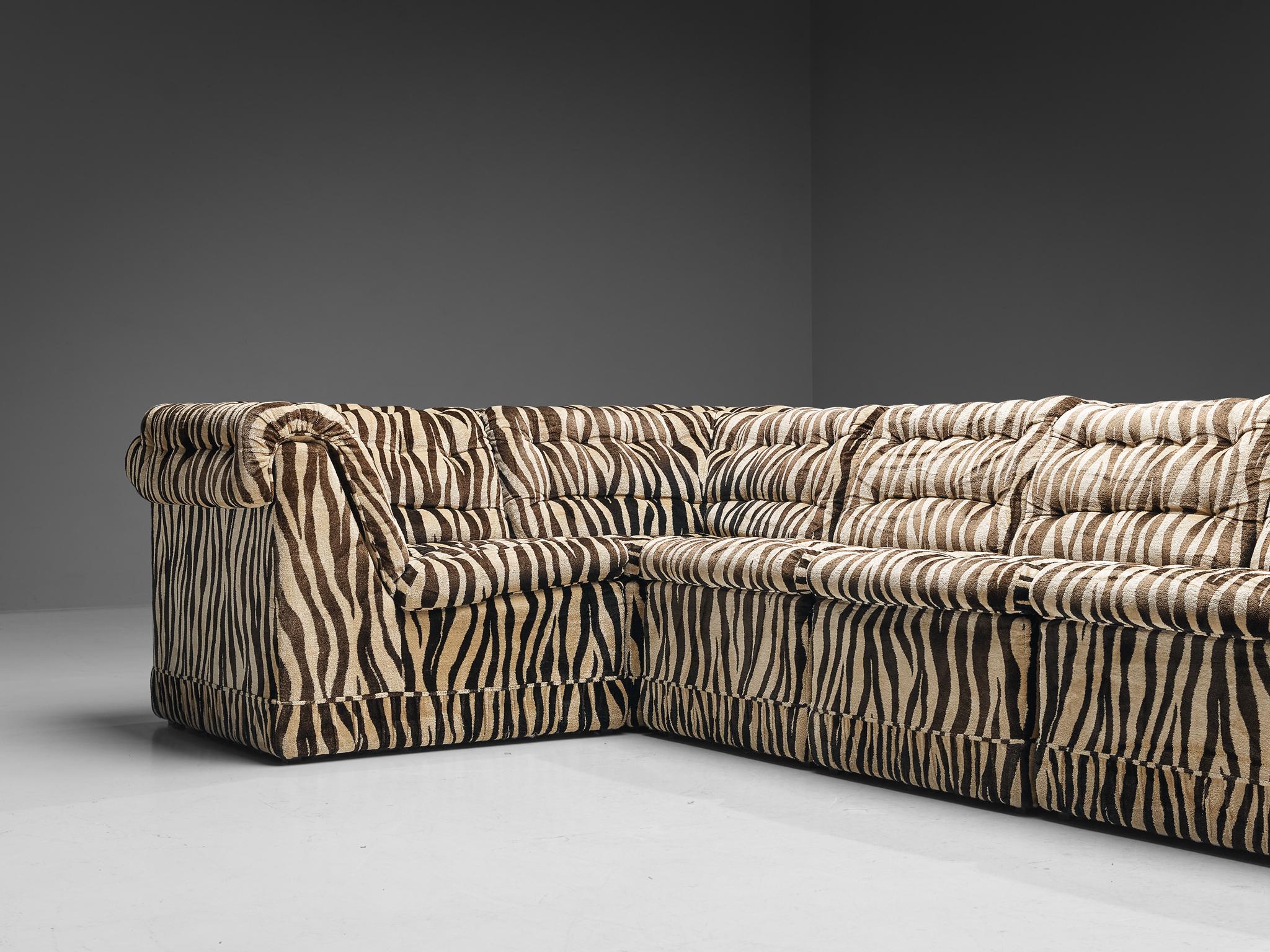 Swedish Sectional Sofa in Zebra Upholstery In Good Condition In Waalwijk, NL