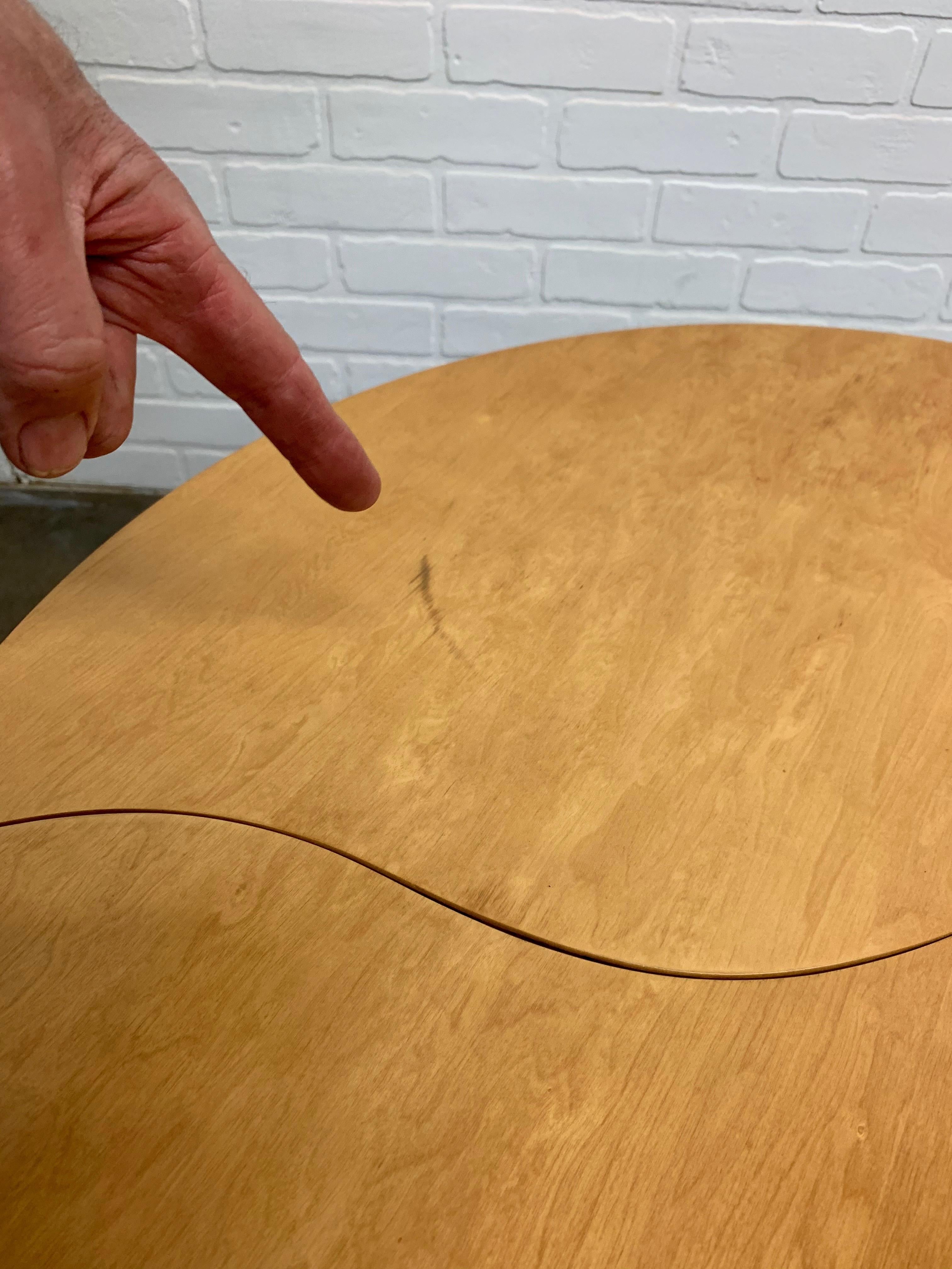 Table suédoise Segmented Toothpick en vente 4